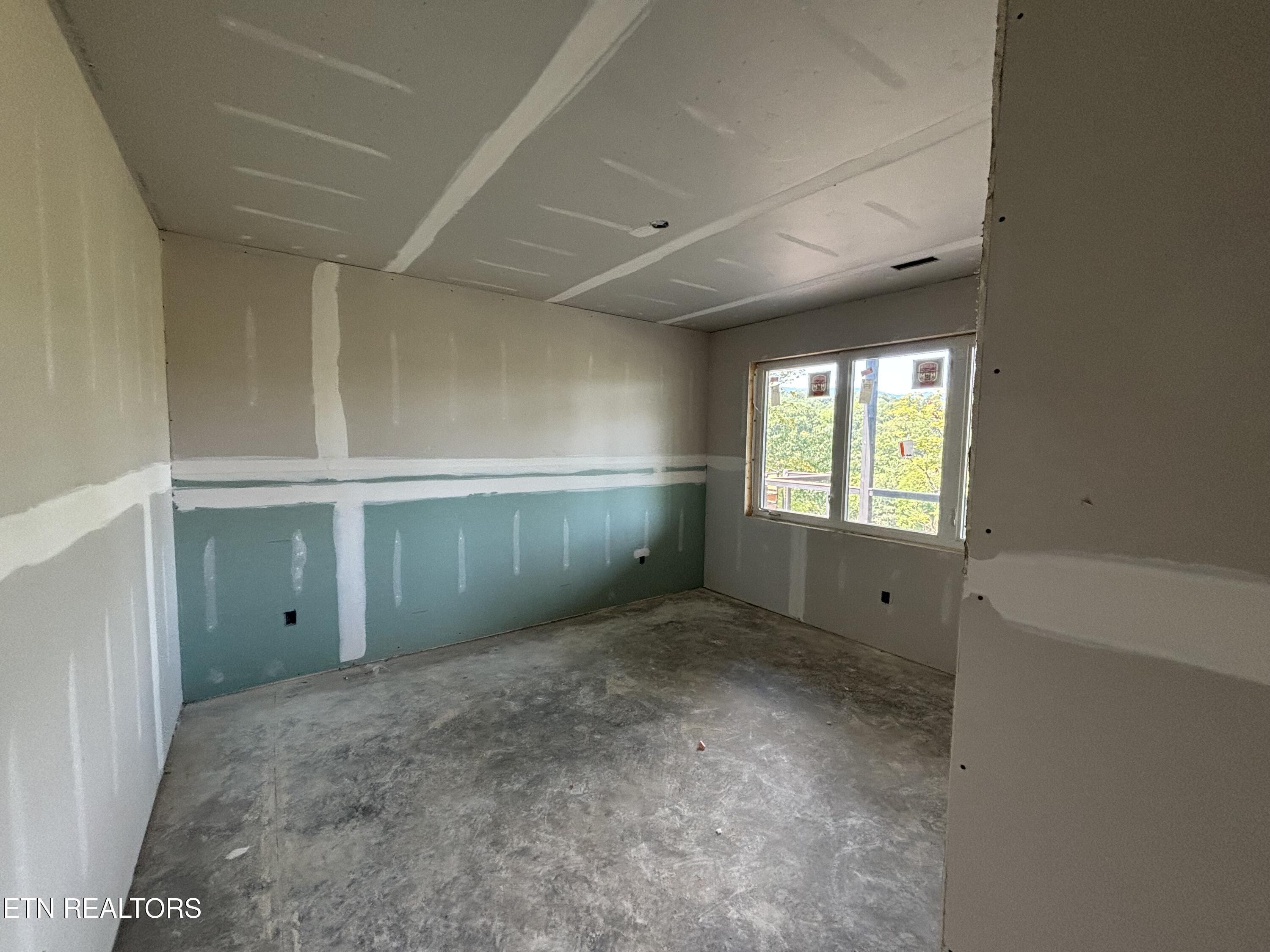 Norris Lake Real Estate - Image# 23