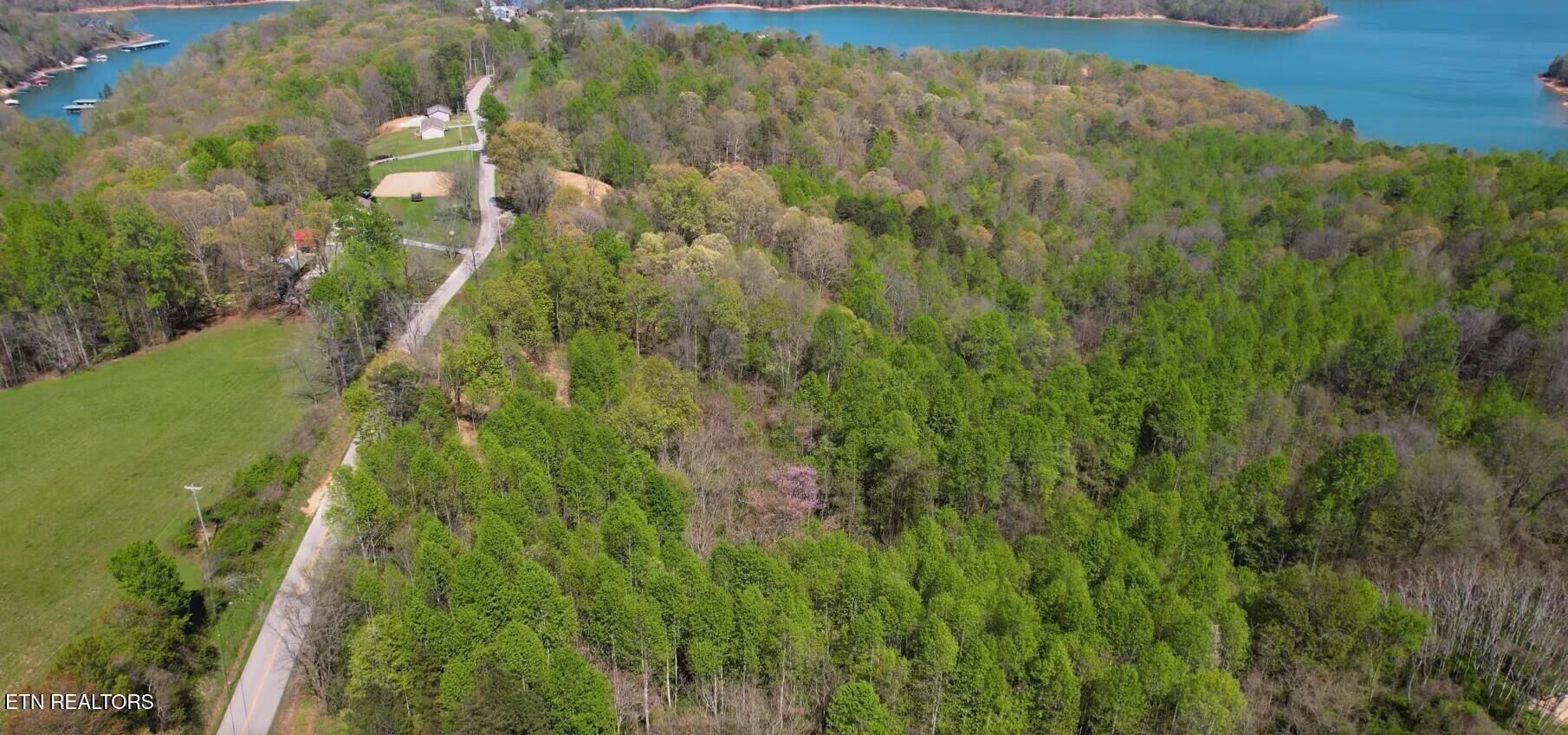 4160 Demory Rd, Lafollette, TN - Norris Lake Real Estate - Image# 2