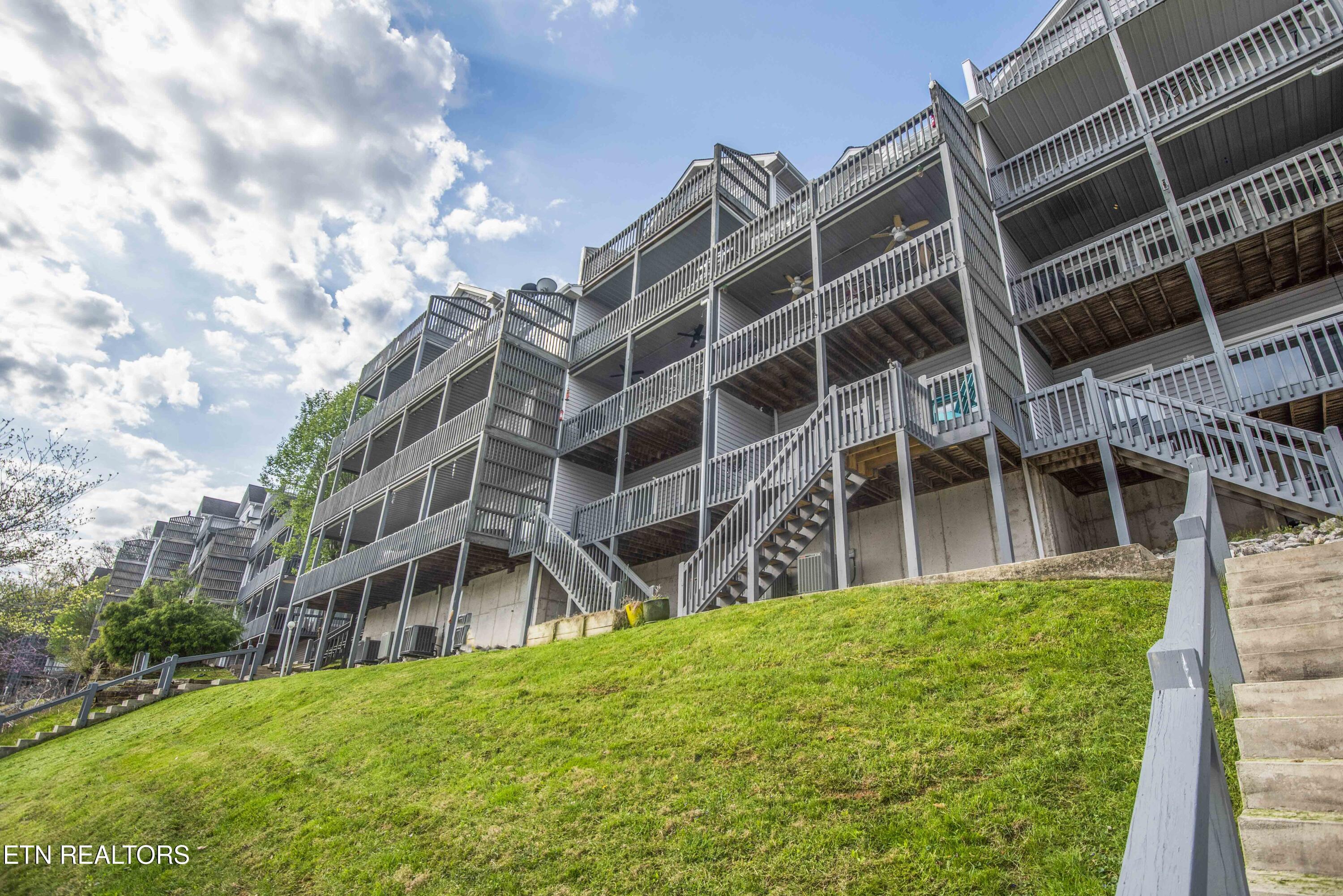 245 Doe Ln, Lafollette, TN - Norris Lake Real Estate - Image# 40