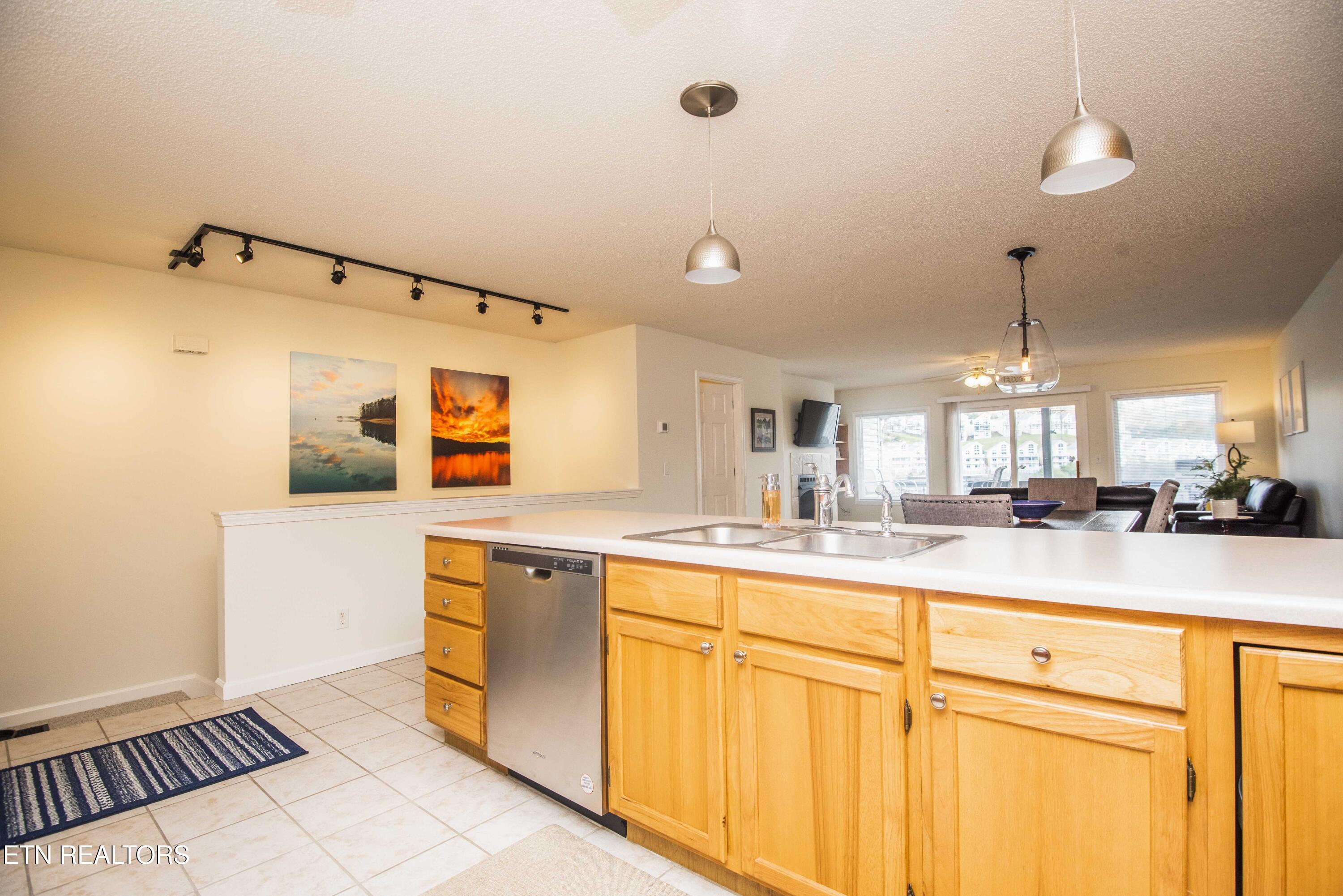 245 Doe Ln, Lafollette, TN - Norris Lake Real Estate - Image# 6