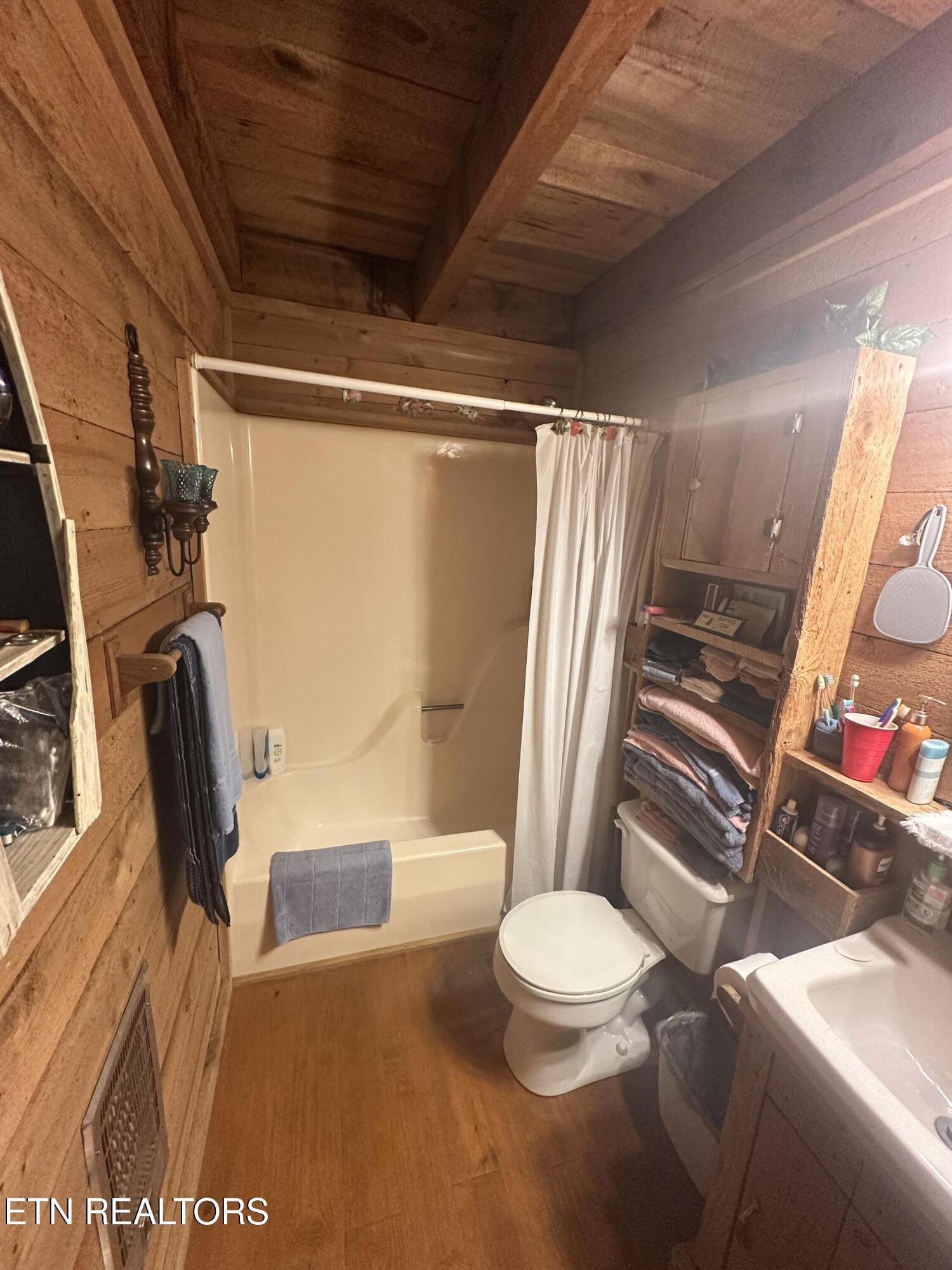 487 Straight Branch Rd, Speedwell, TN - Norris Lake Real Estate - Image# 13