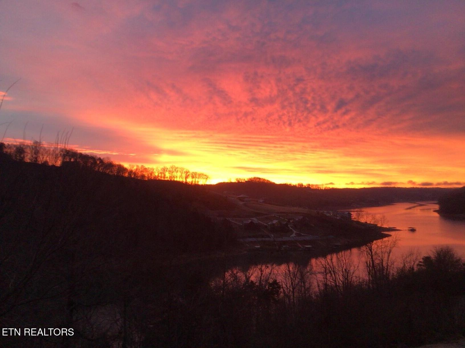 240 Mariner Point Rd, Lafollette, TN - Norris Lake Real Estate - Image# 24