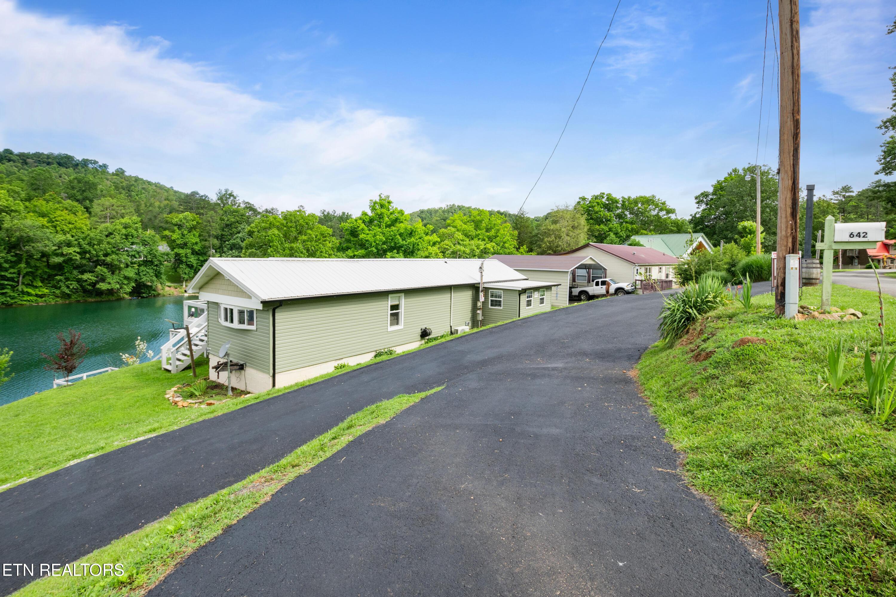 642 Blue Springs Rd, Speedwell, TN - Norris Lake Real Estate - Image# 3