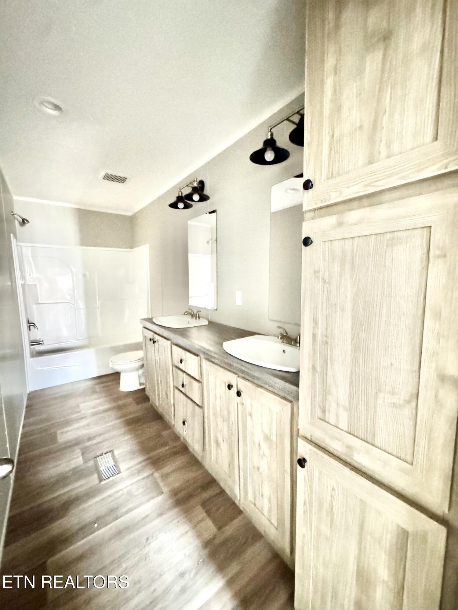 320 Perkey Way, Tazewell, TN - Norris Lake Real Estate - Image# 15