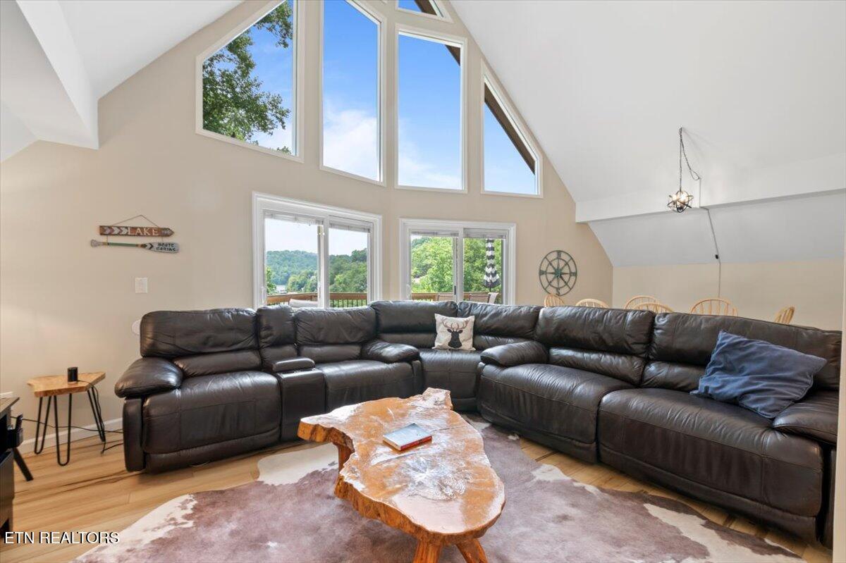 824 Deerfield Way, Lafollette, TN - Norris Lake Real Estate - Image# 9