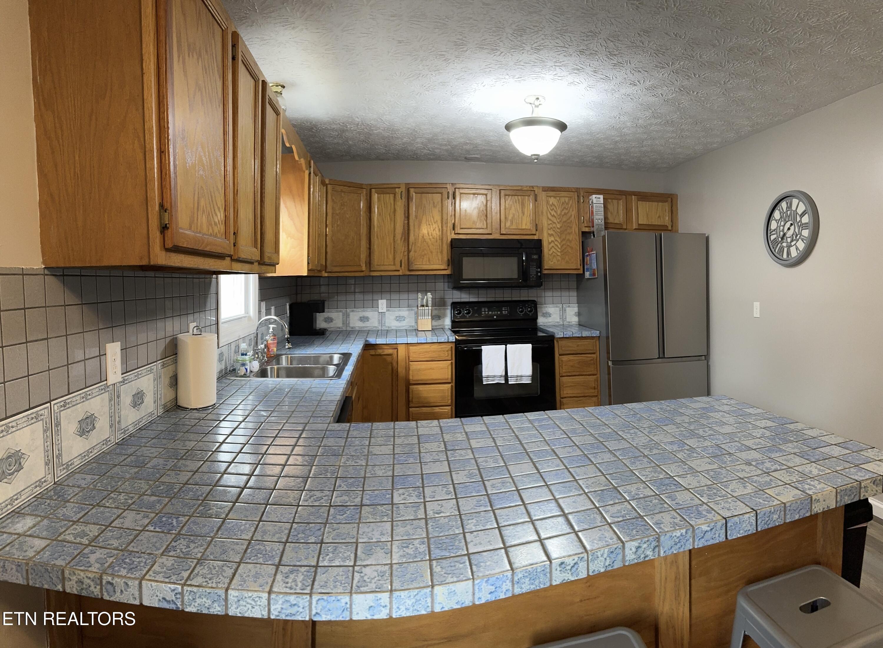 2270 Cove Pointe Rd, Lafollette, TN - Norris Lake Real Estate - Image# 10