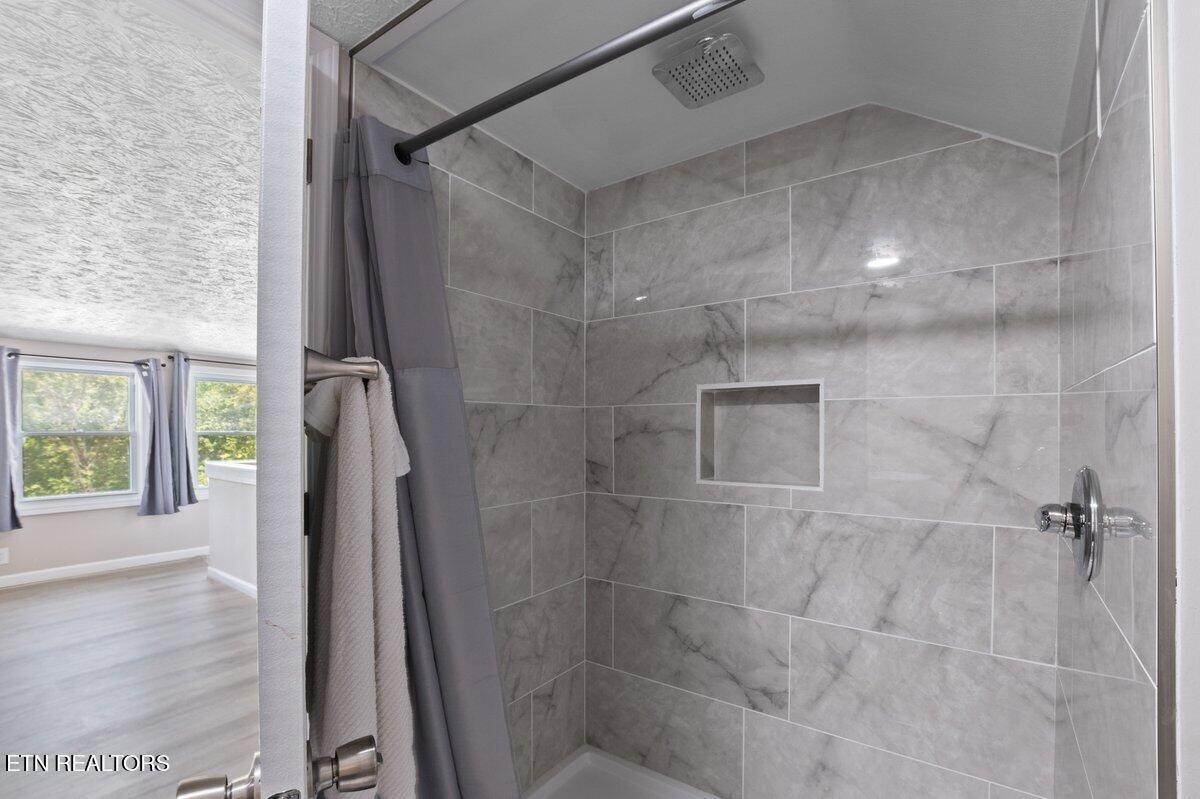 Norris Lake Real Estate - Image# 32
