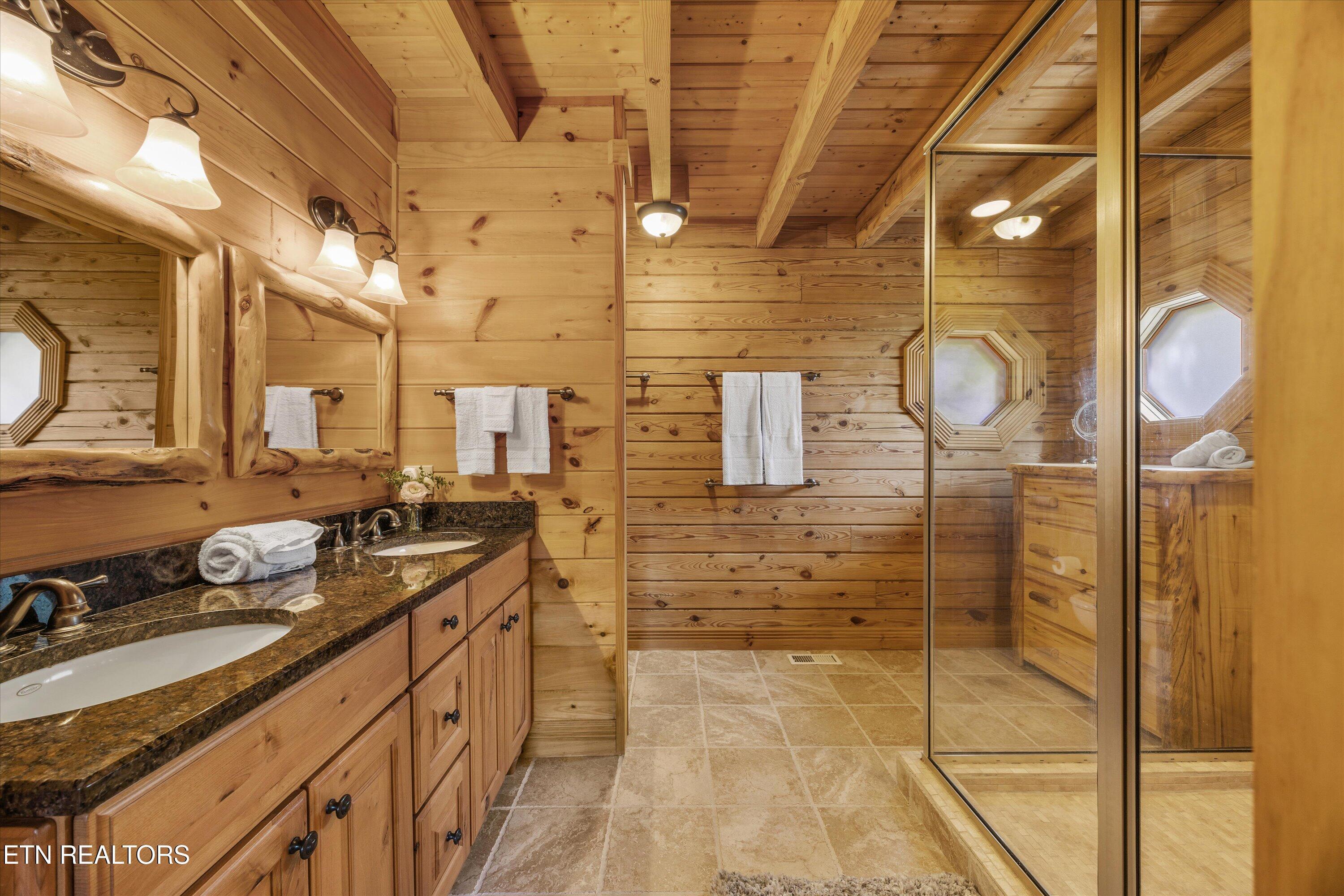 Norris Lake Real Estate - Image# 33