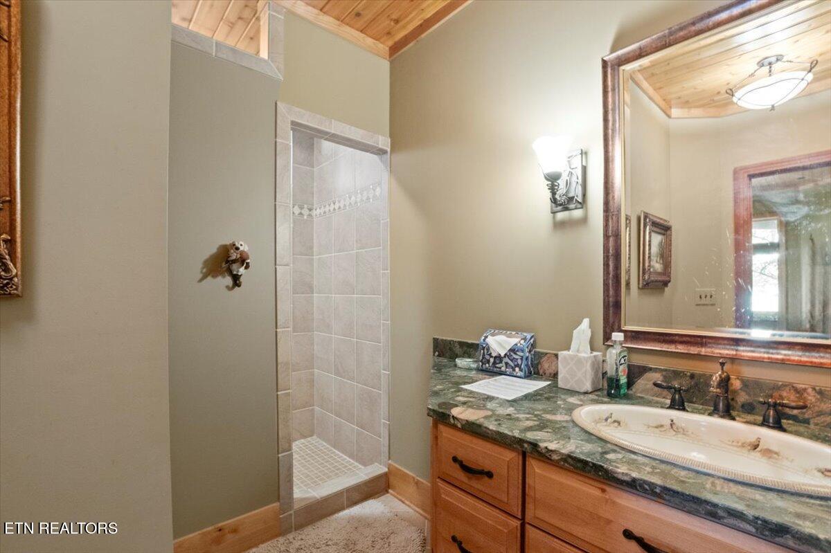 311 Deerwood Lane, Lafollette, TN - Norris Lake Real Estate - Image# 33
