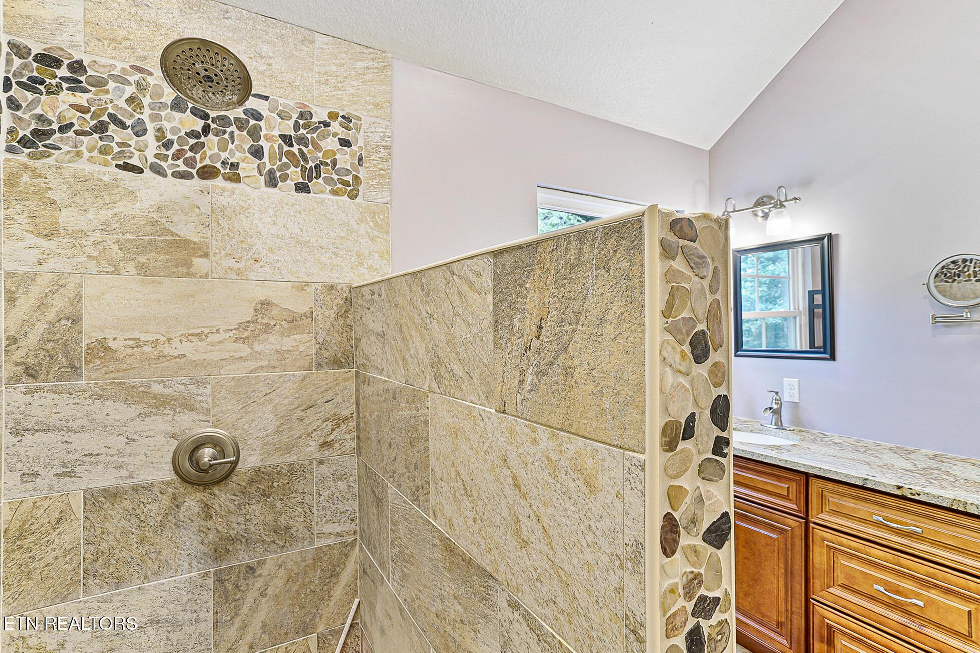 103 Pinnacle Pointe Way, Sharps Chapel, TN - Norris Lake Real Estate - Image# 24