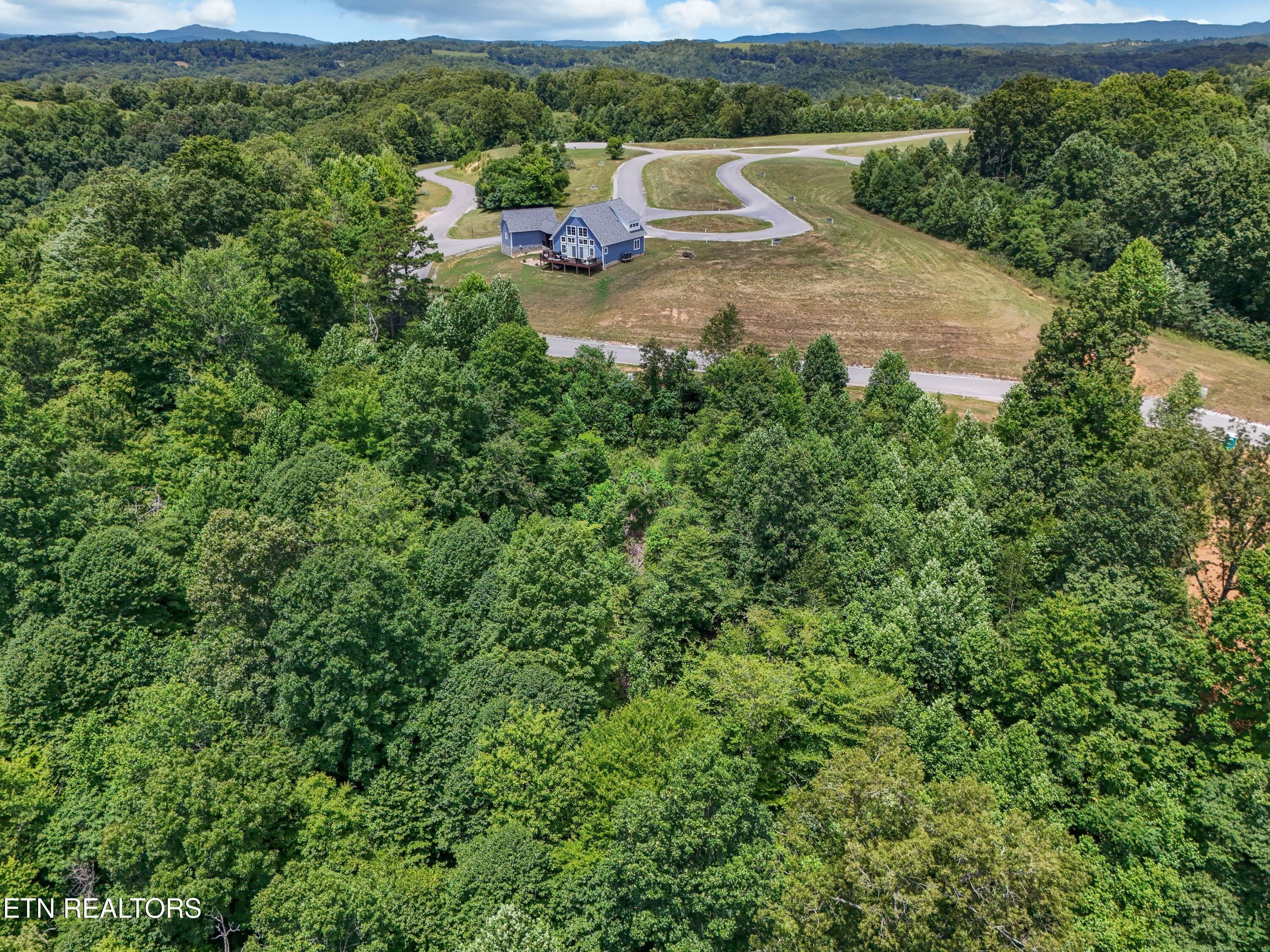 512 Cedar Gate Lane, Lafollette, TN - Norris Lake Real Estate - Image# 12