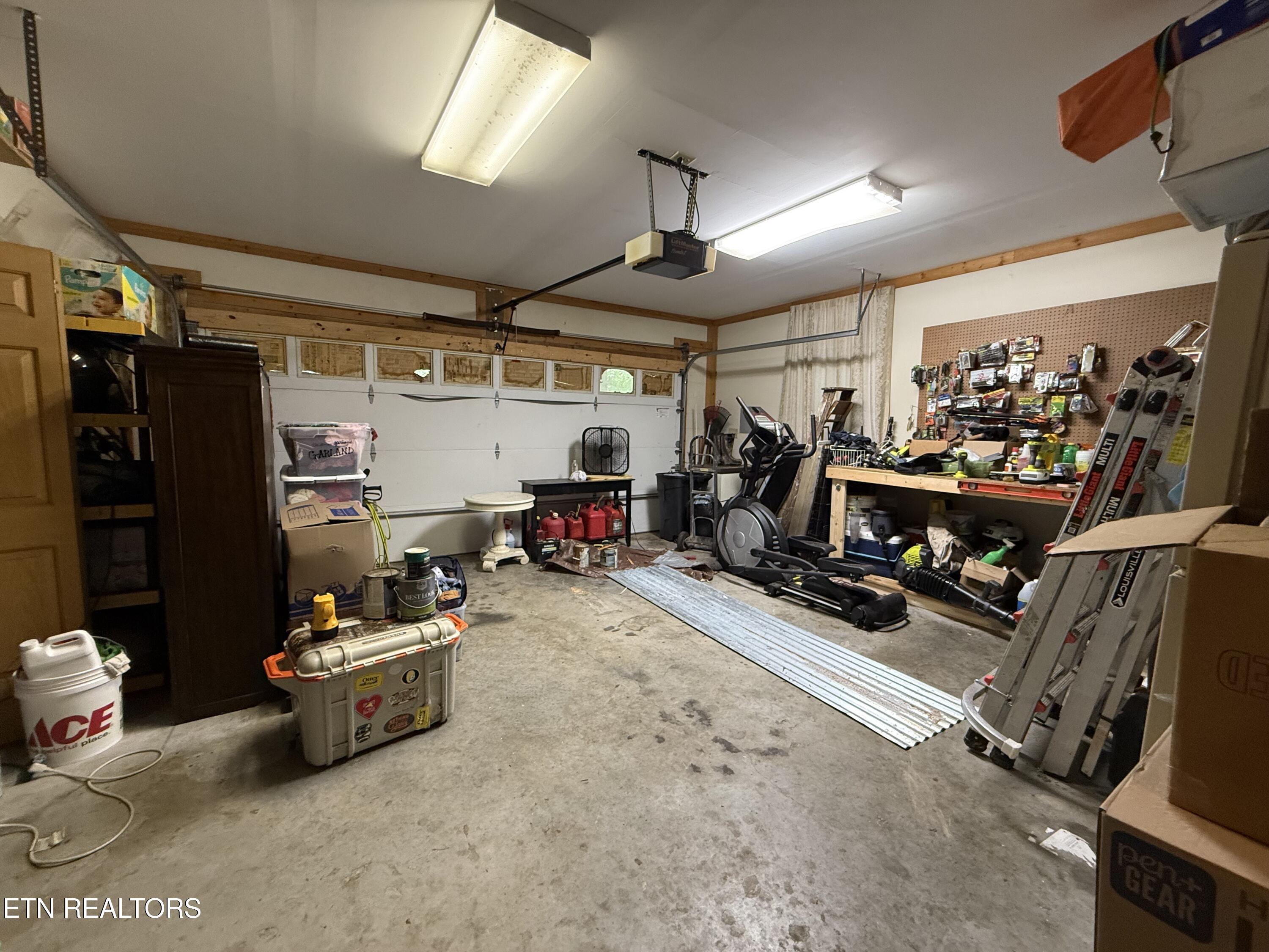 Norris Lake Real Estate - Image# 40