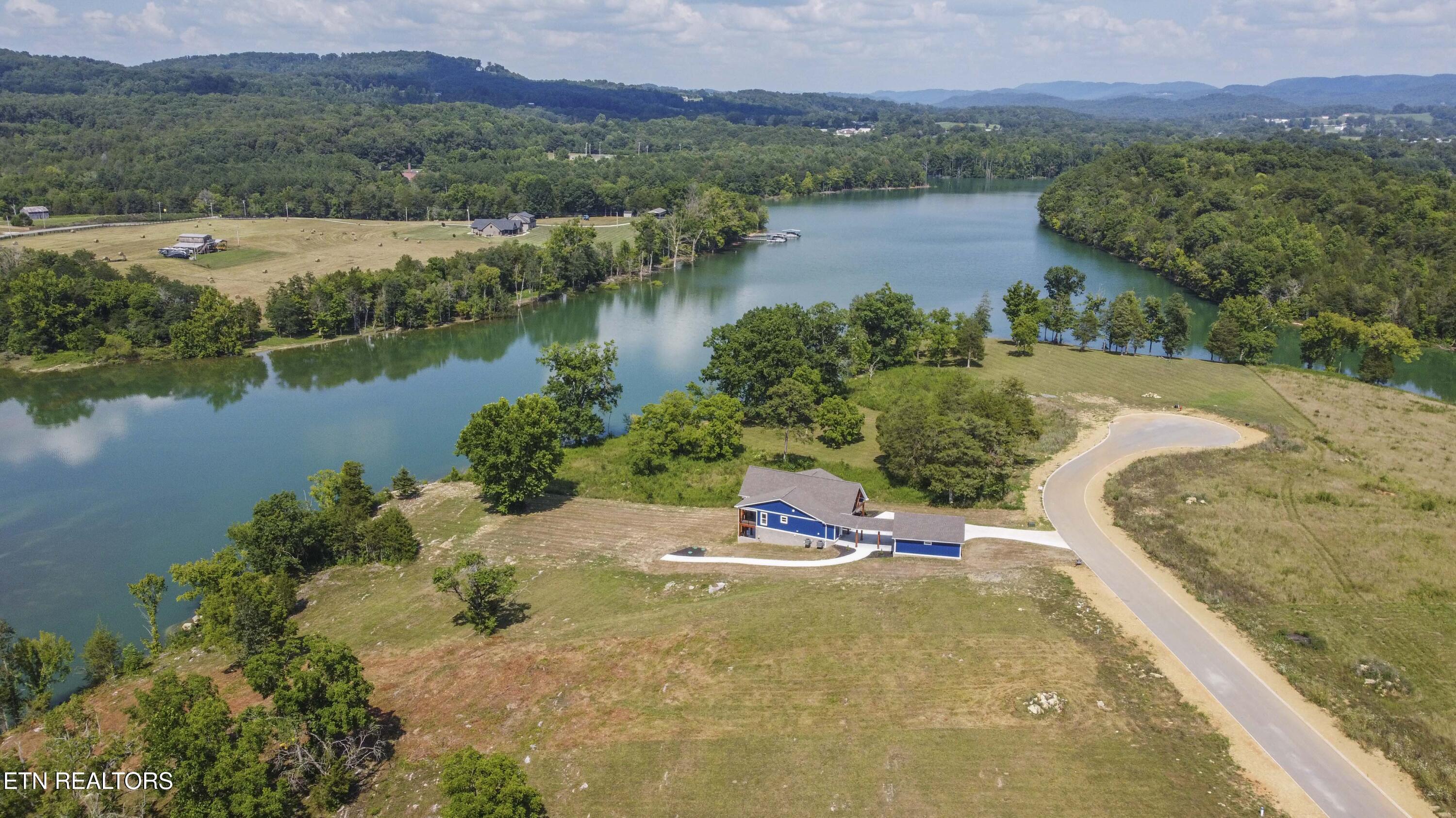 Waterfront Knl, Sharps Chapel, TN - Norris Lake Real Estate - Image# 4