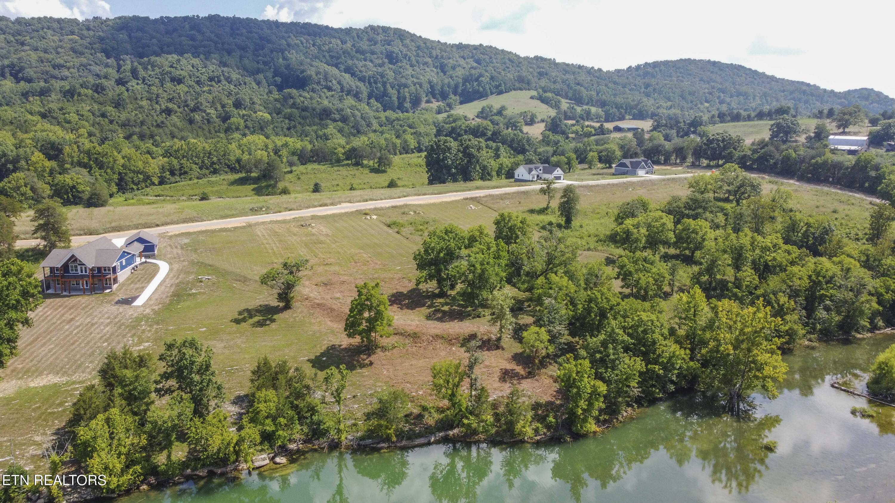 Waterfront Knl, Sharps Chapel, TN - Norris Lake Real Estate - Image# 7