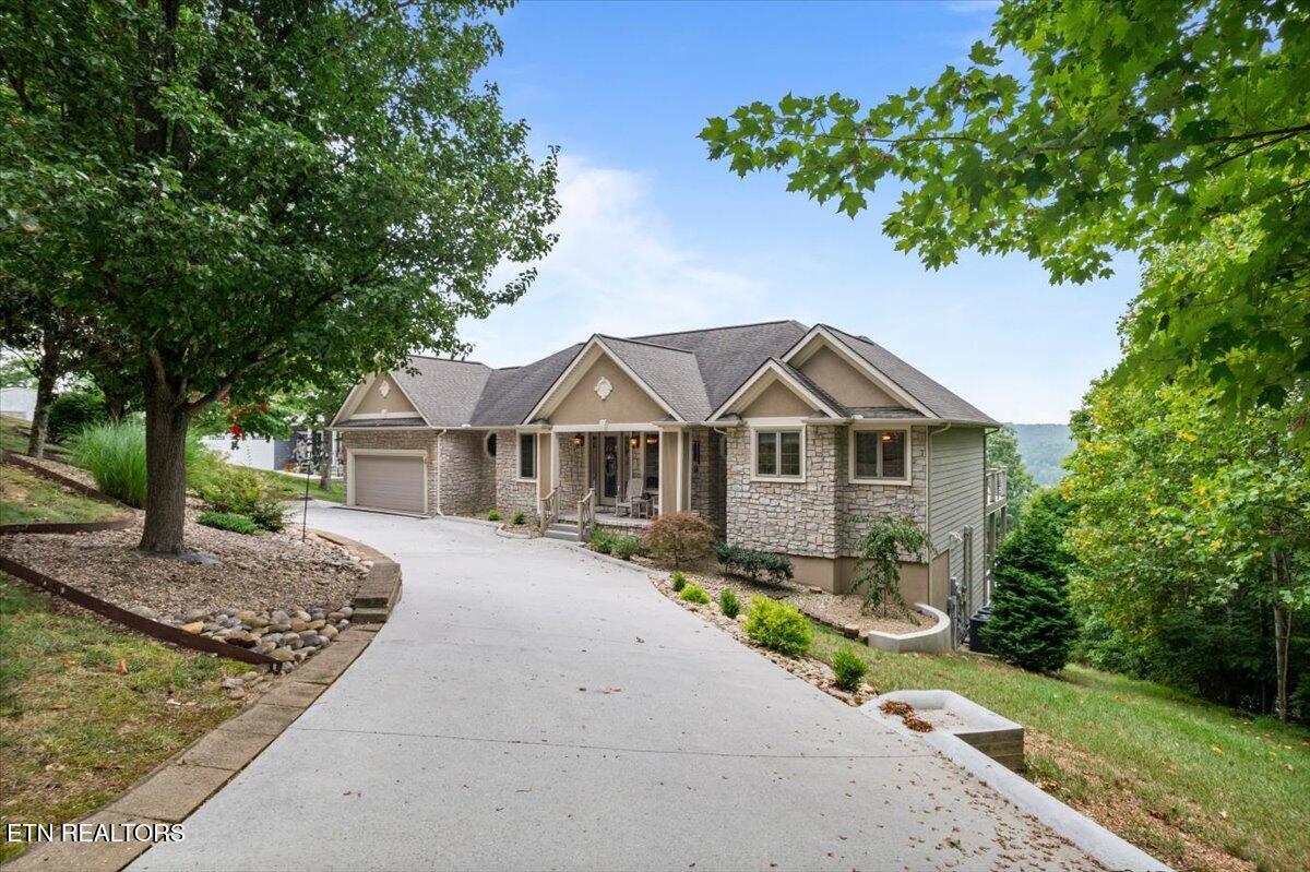 124 Smokeys Point, Lafollette, TN - Norris Lake Real Estate - Image# 1