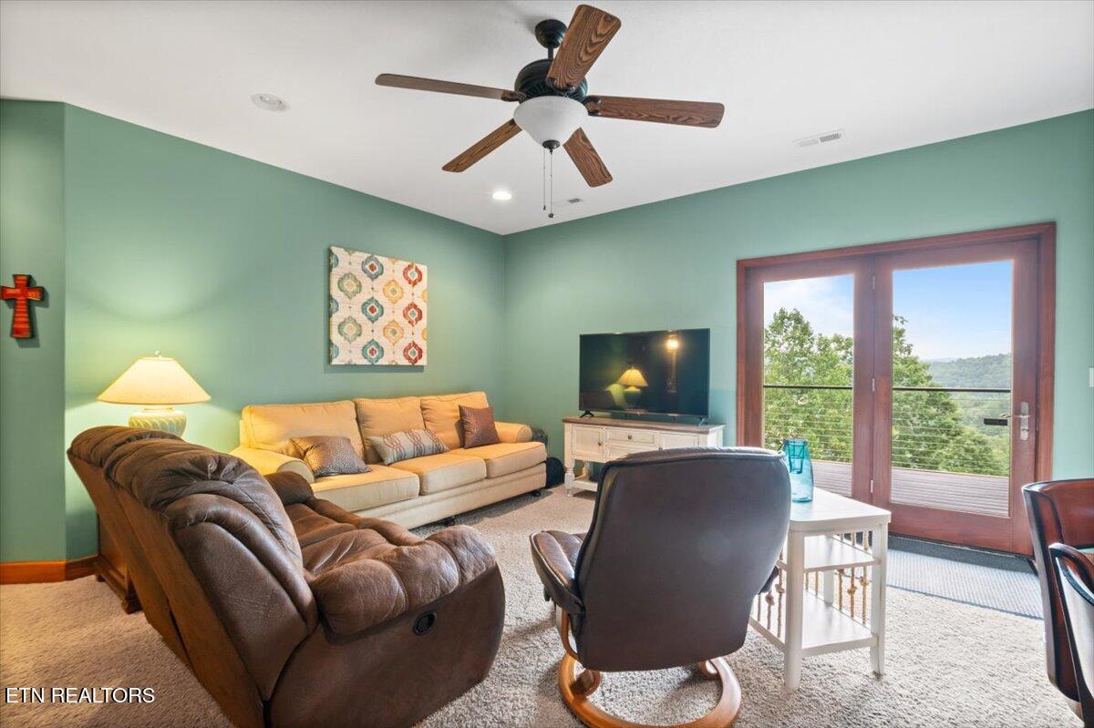 124 Smokeys Point, Lafollette, TN - Norris Lake Real Estate - Image# 28