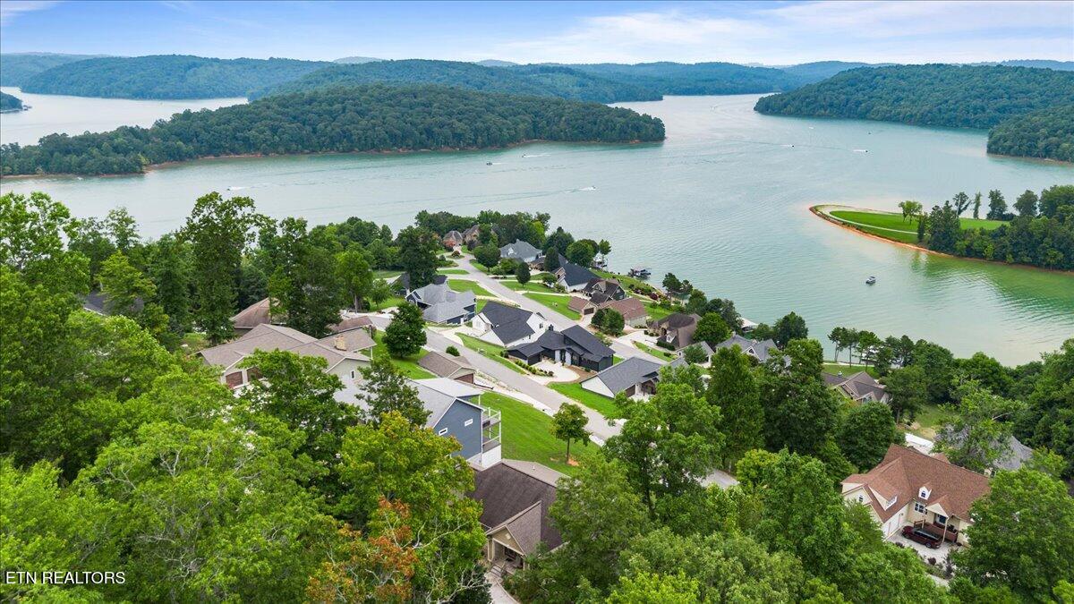 124 Smokeys Point, Lafollette, TN - Norris Lake Real Estate - Image# 46