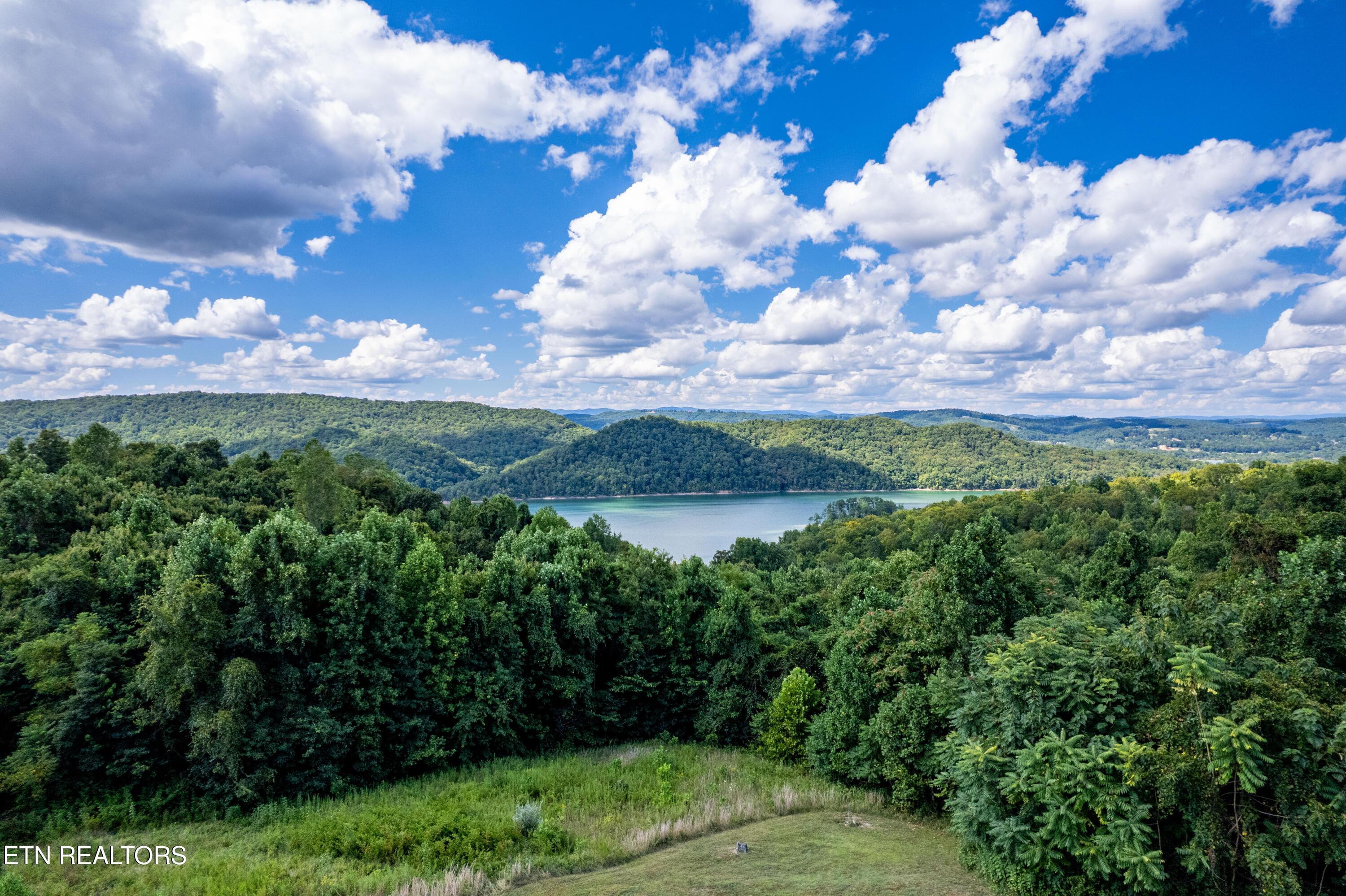 400 Panoramic Drive, Maynardville, TN - Norris Lake Real Estate - Image# 2