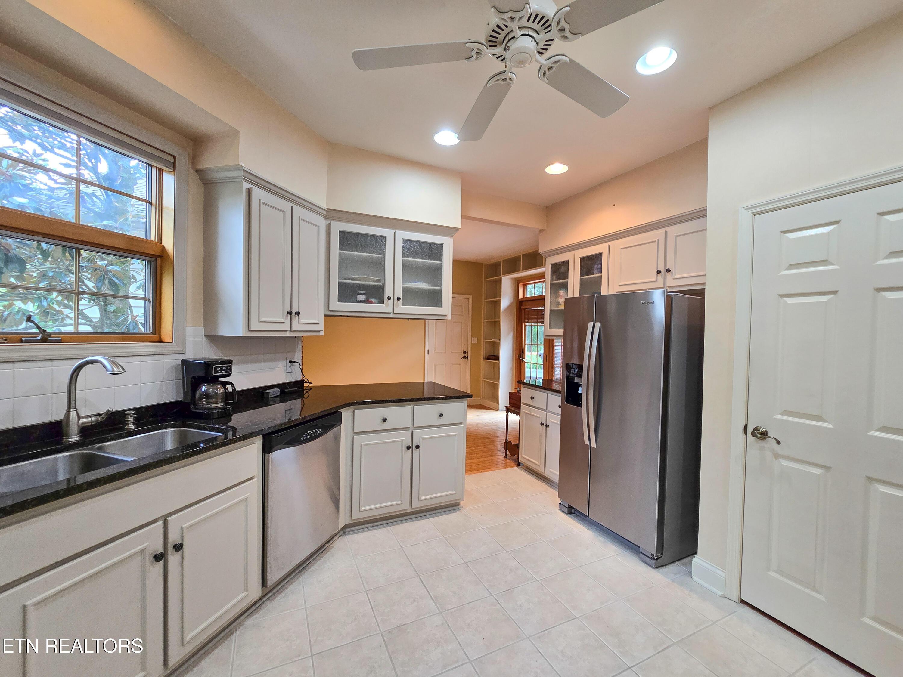 337 Fox Ridge Lane, Caryville, TN - Norris Lake Real Estate - Image# 9