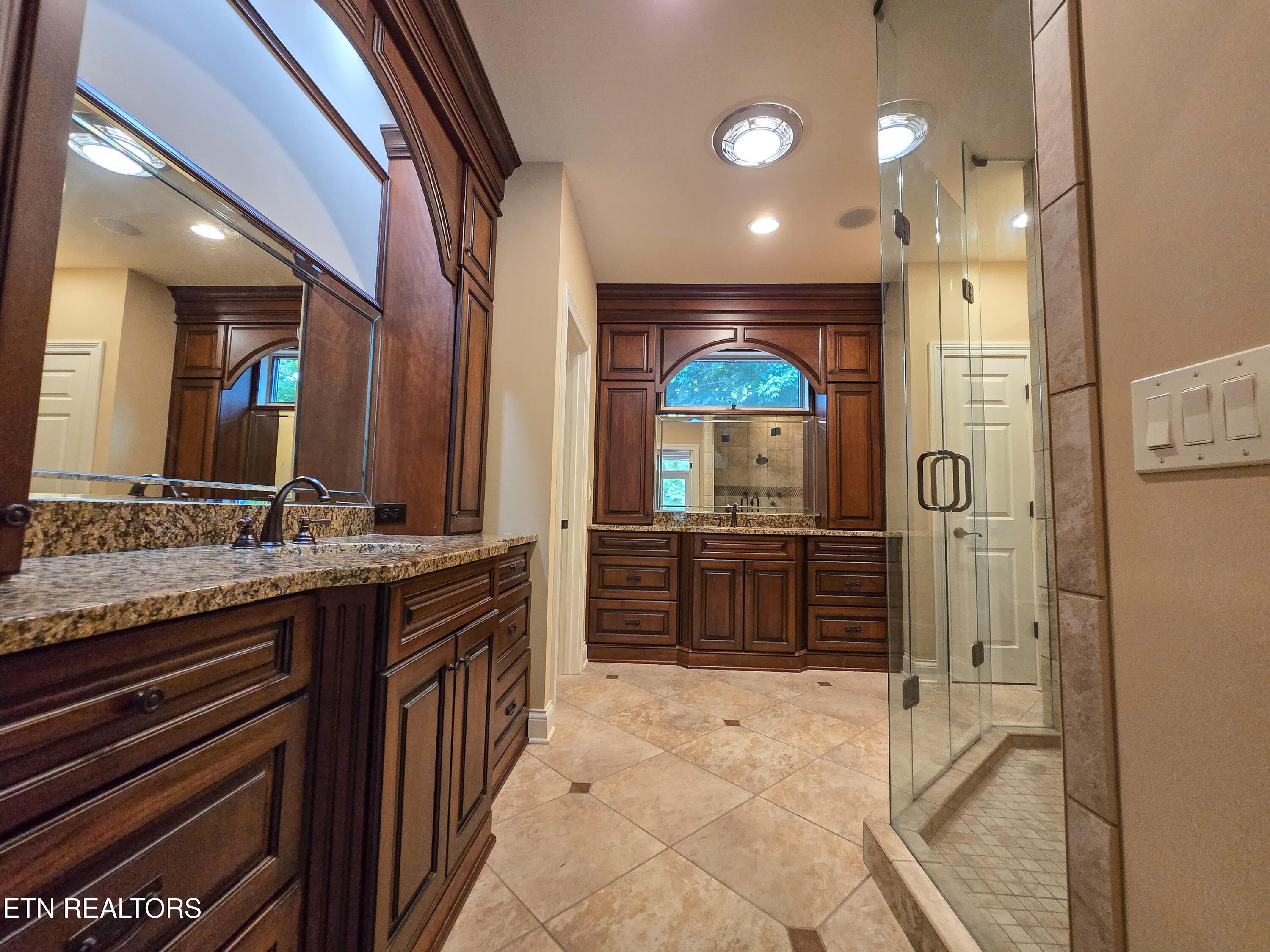 337 Fox Ridge Lane, Caryville, TN - Norris Lake Real Estate - Image# 23