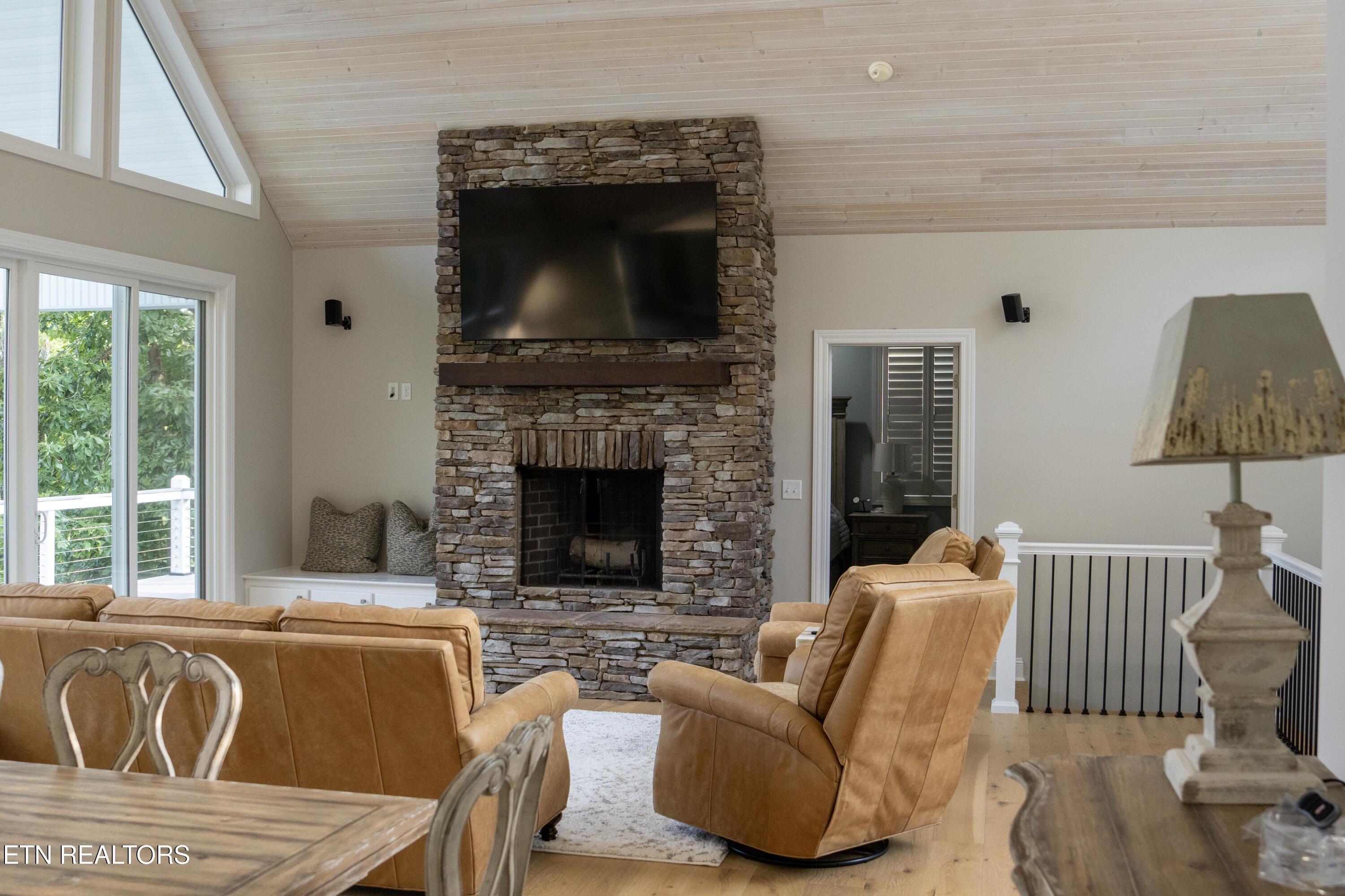 1401 Lakeview Drive, Sharps Chapel, TN - Norris Lake Real Estate - Image# 4