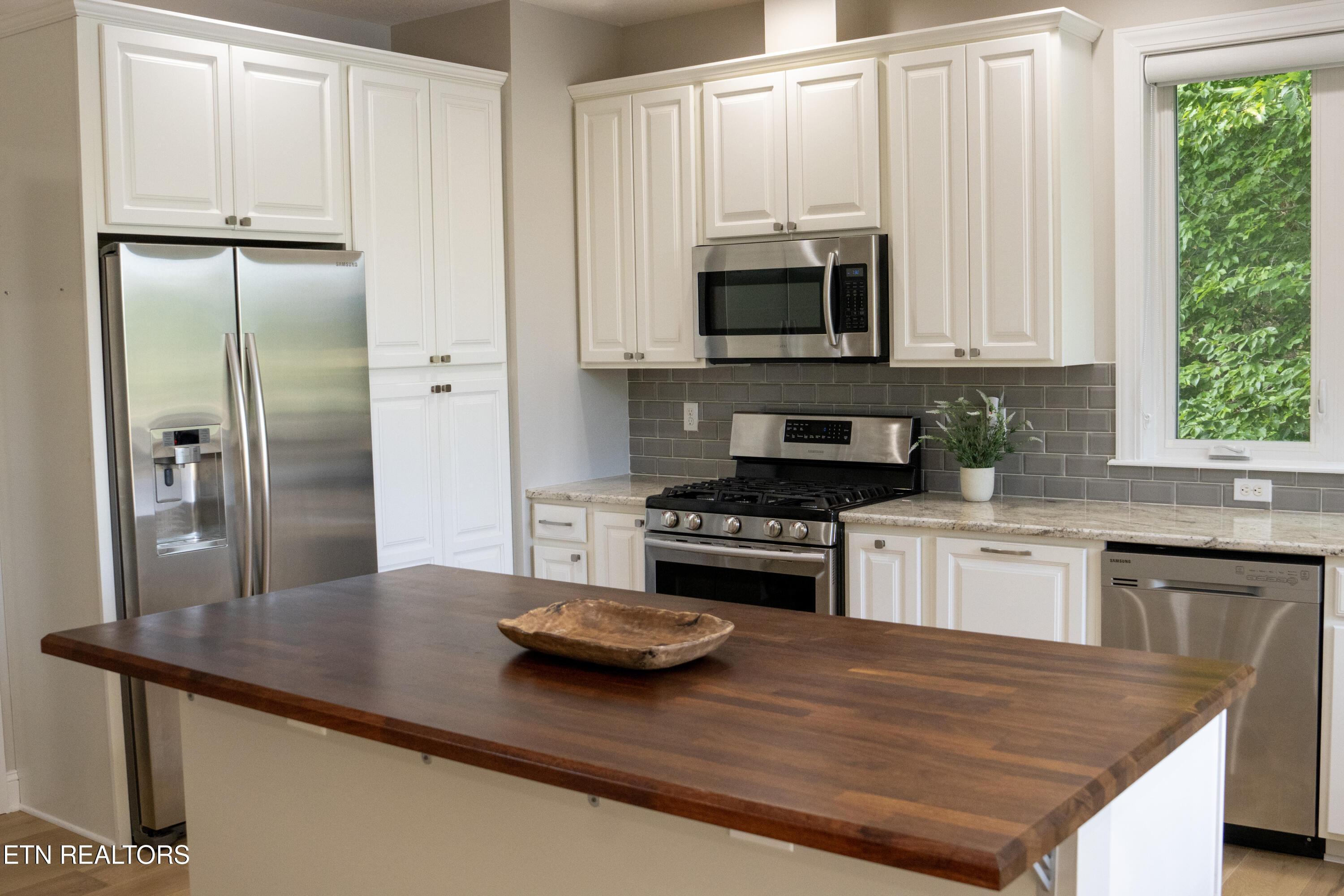 1401 Lakeview Drive, Sharps Chapel, TN - Norris Lake Real Estate - Image# 9