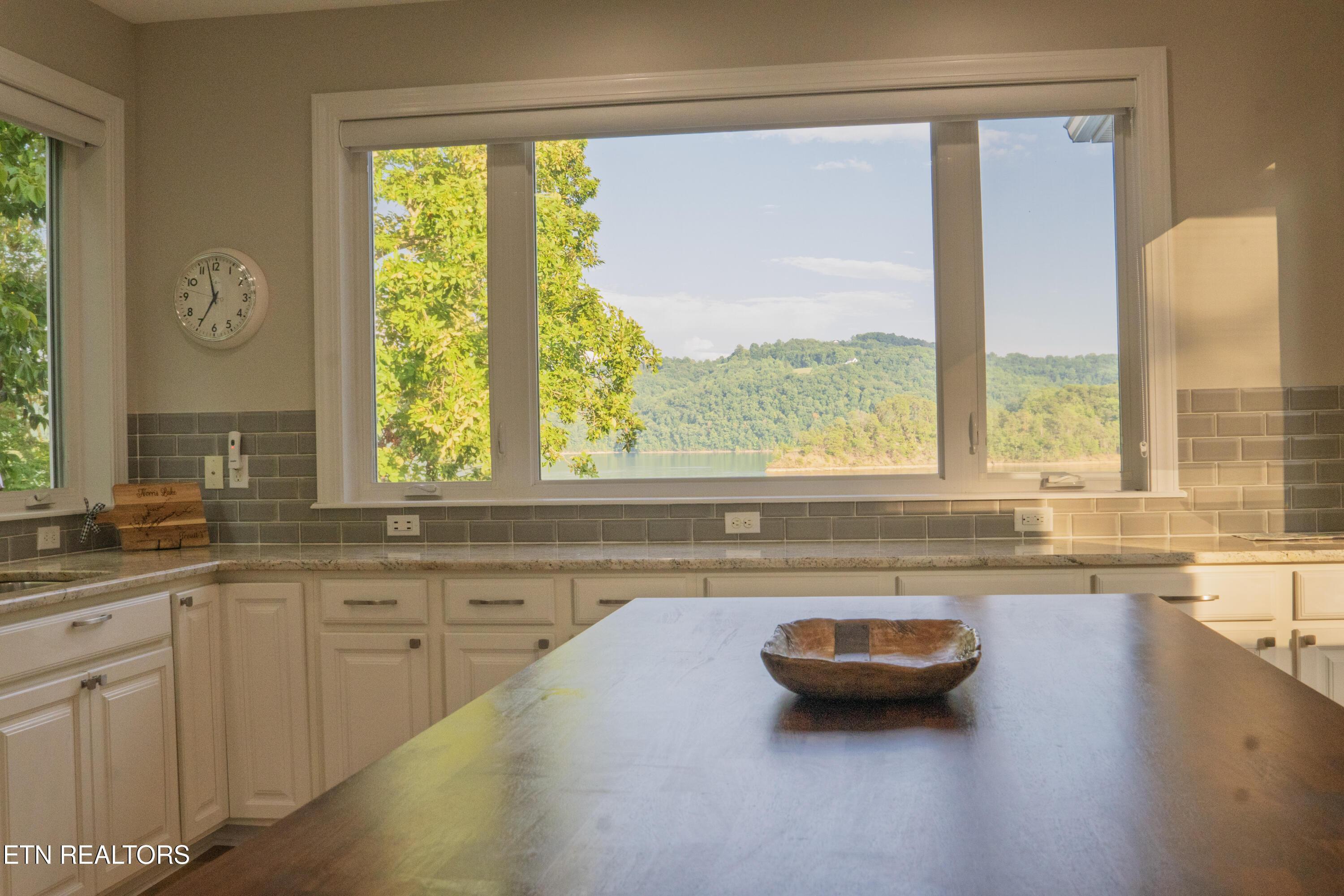 1401 Lakeview Drive, Sharps Chapel, TN - Norris Lake Real Estate - Image# 10