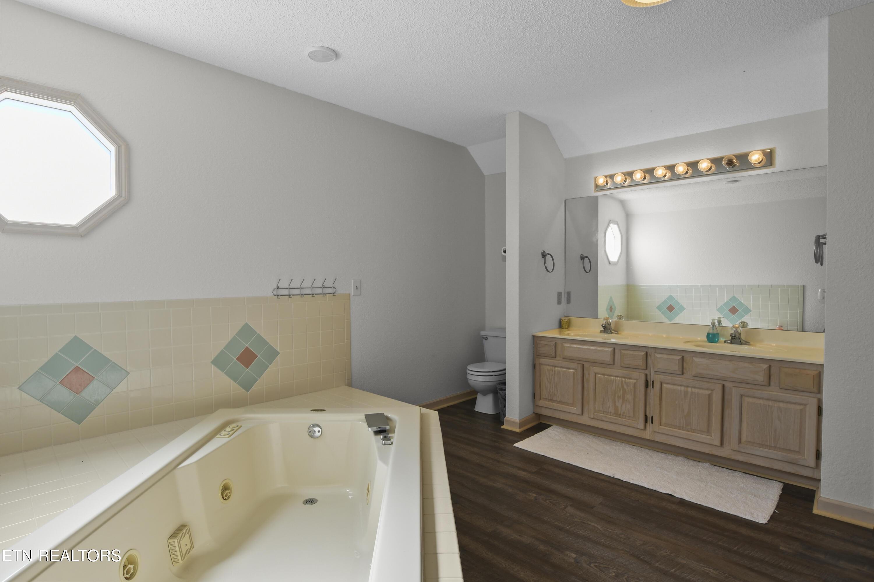 1231 Deerfield Way, Lafollette, TN - Norris Lake Real Estate - Image# 35