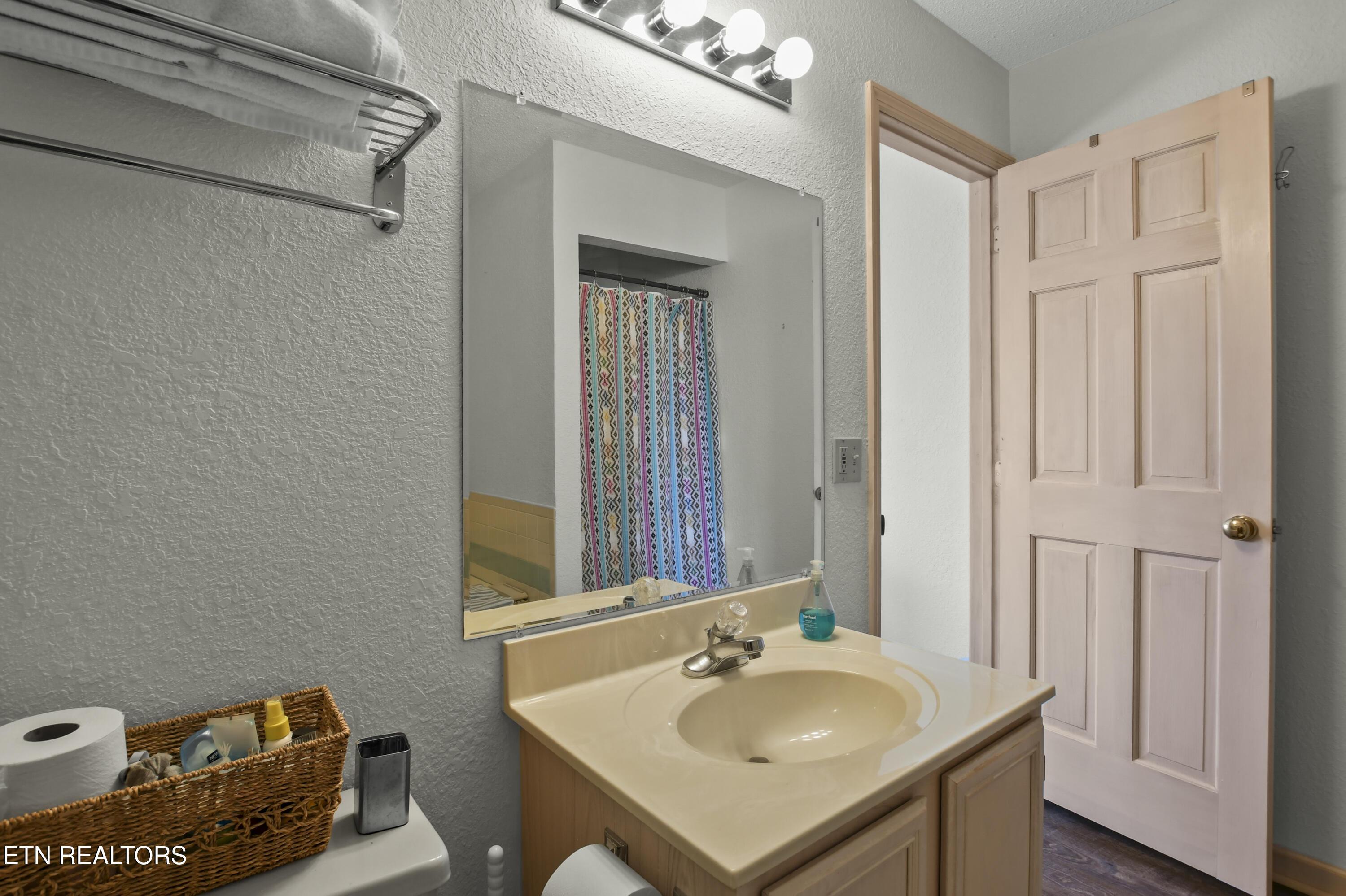 1231 Deerfield Way, Lafollette, TN - Norris Lake Real Estate - Image# 22