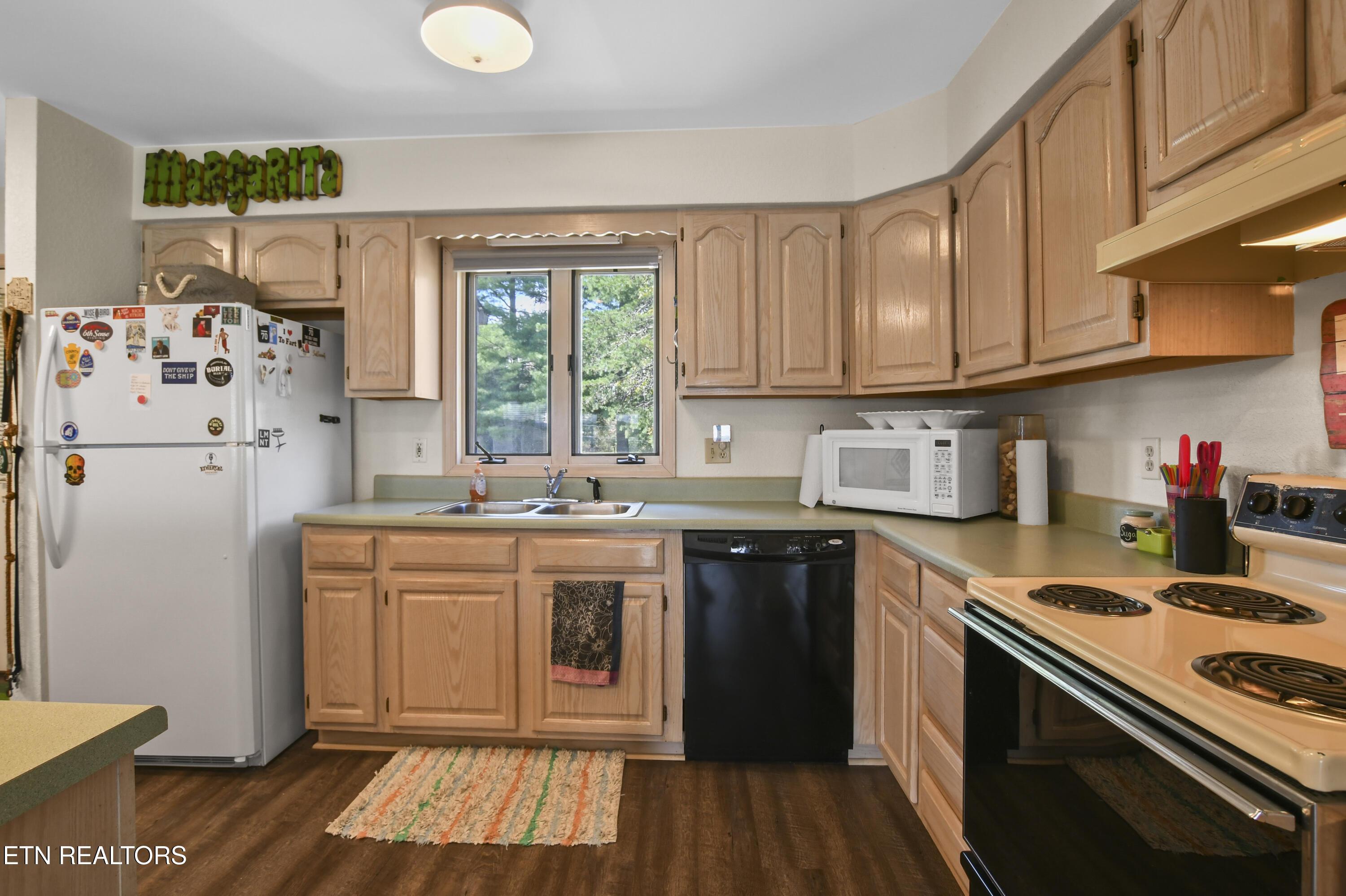 1231 Deerfield Way, Lafollette, TN - Norris Lake Real Estate - Image# 7