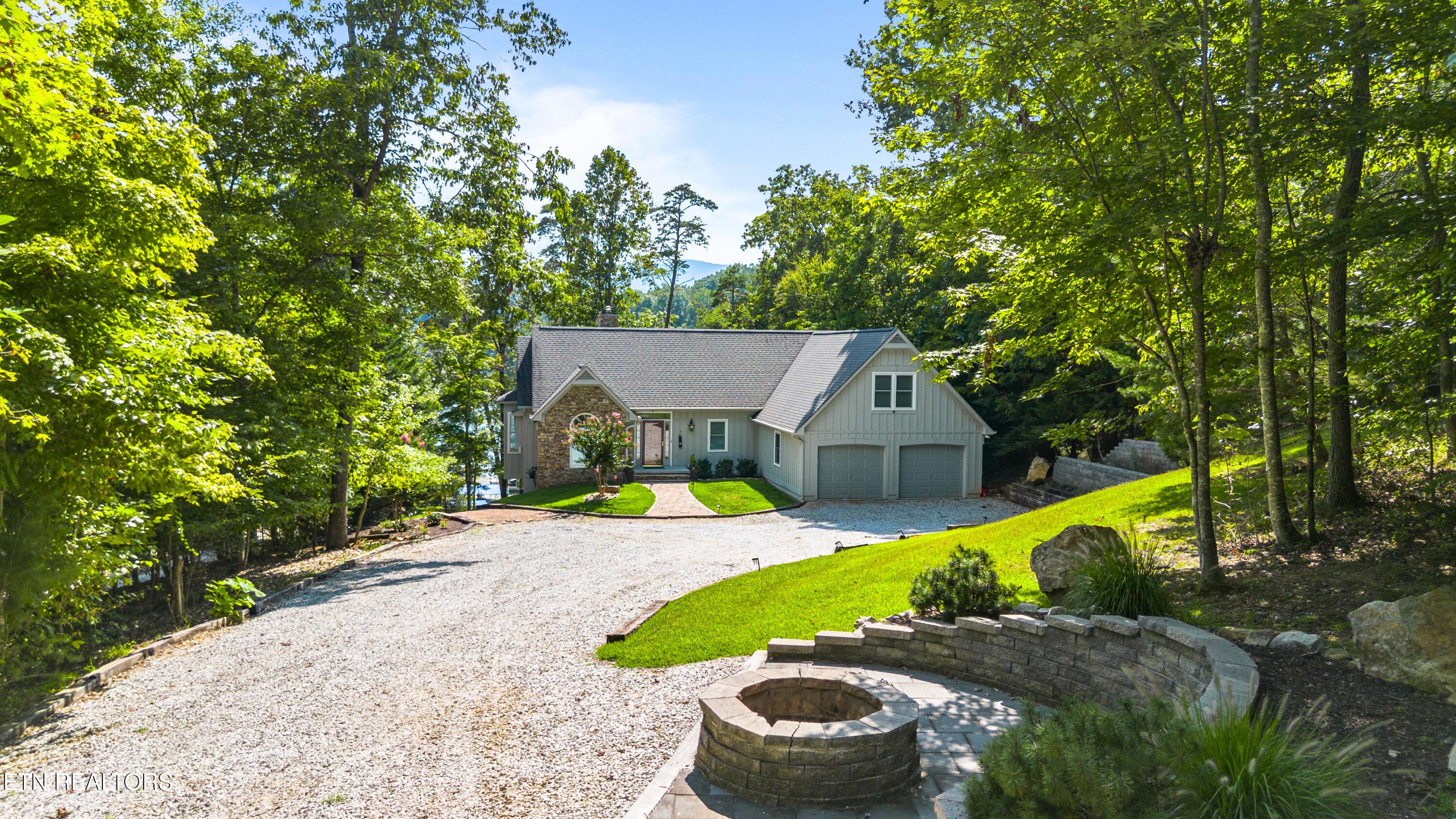 961 Foxridge Lane, Caryville, TN - Norris Lake Real Estate - Image# 1