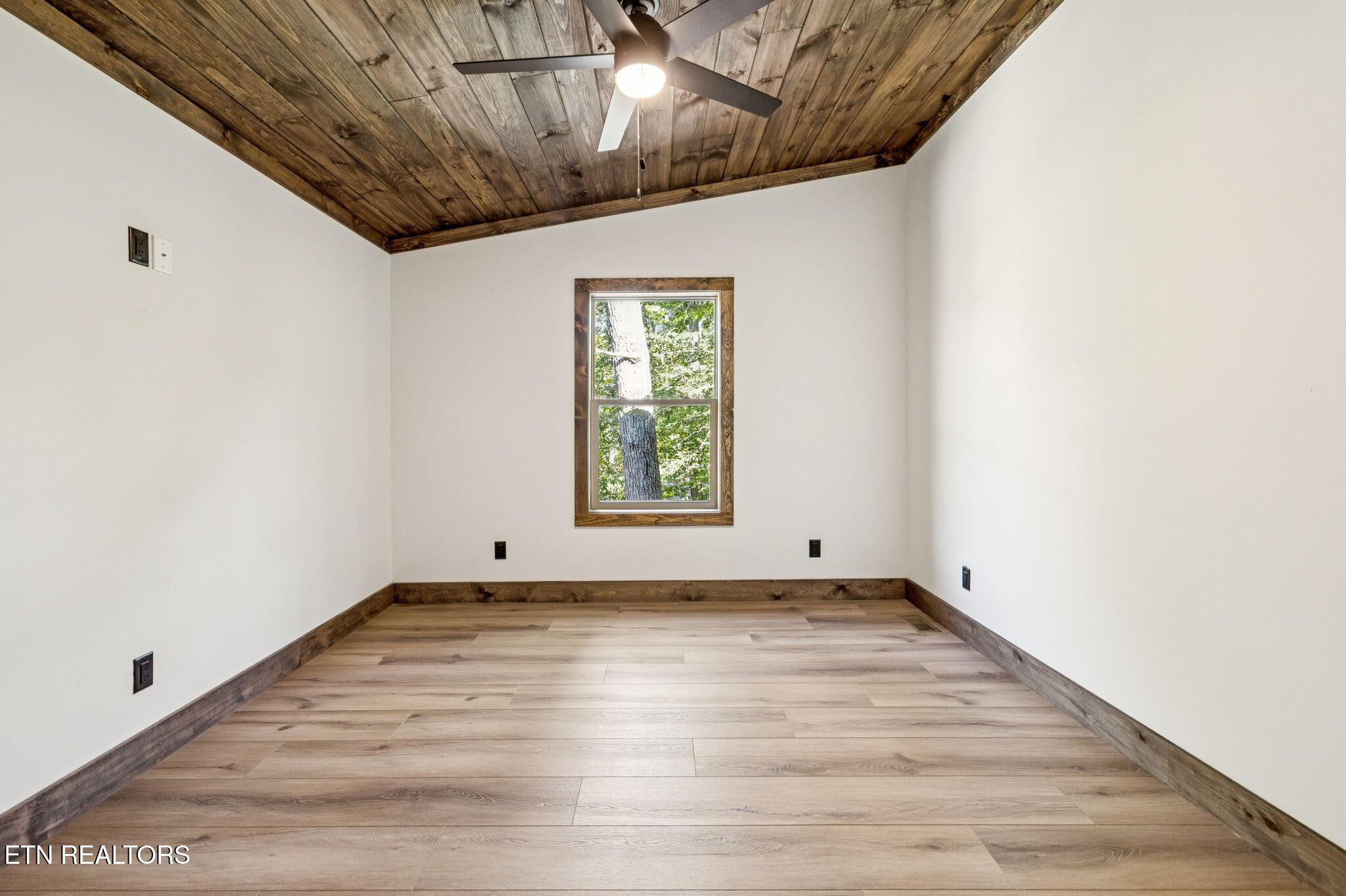 Norris Lake Real Estate - Image# 30