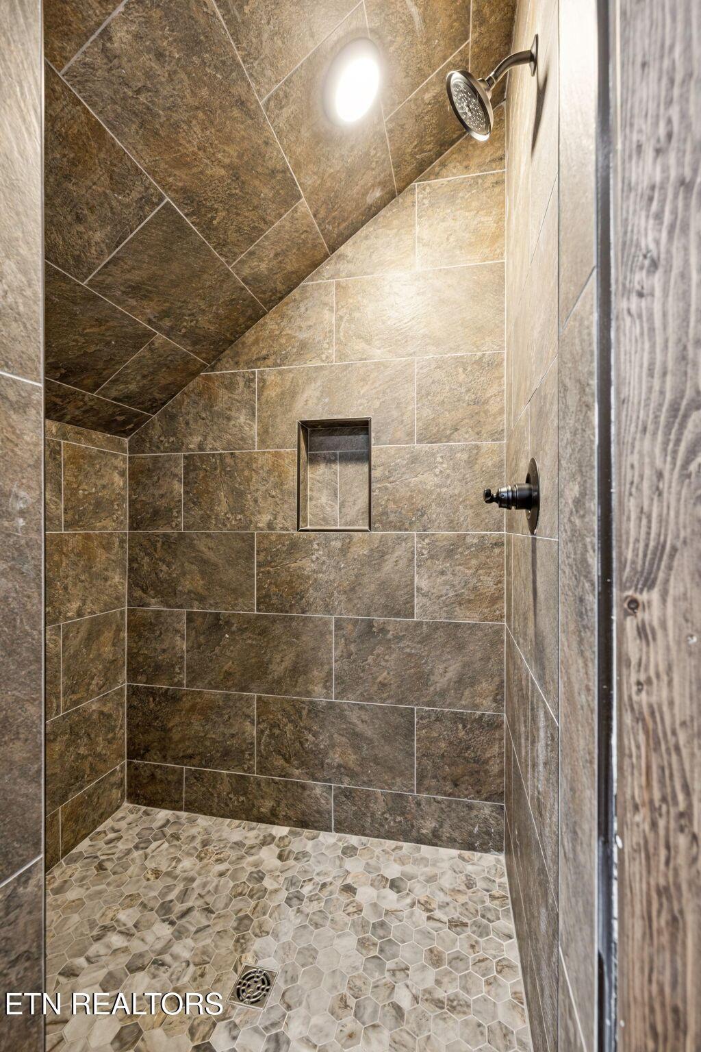 Norris Lake Real Estate - Image# 25