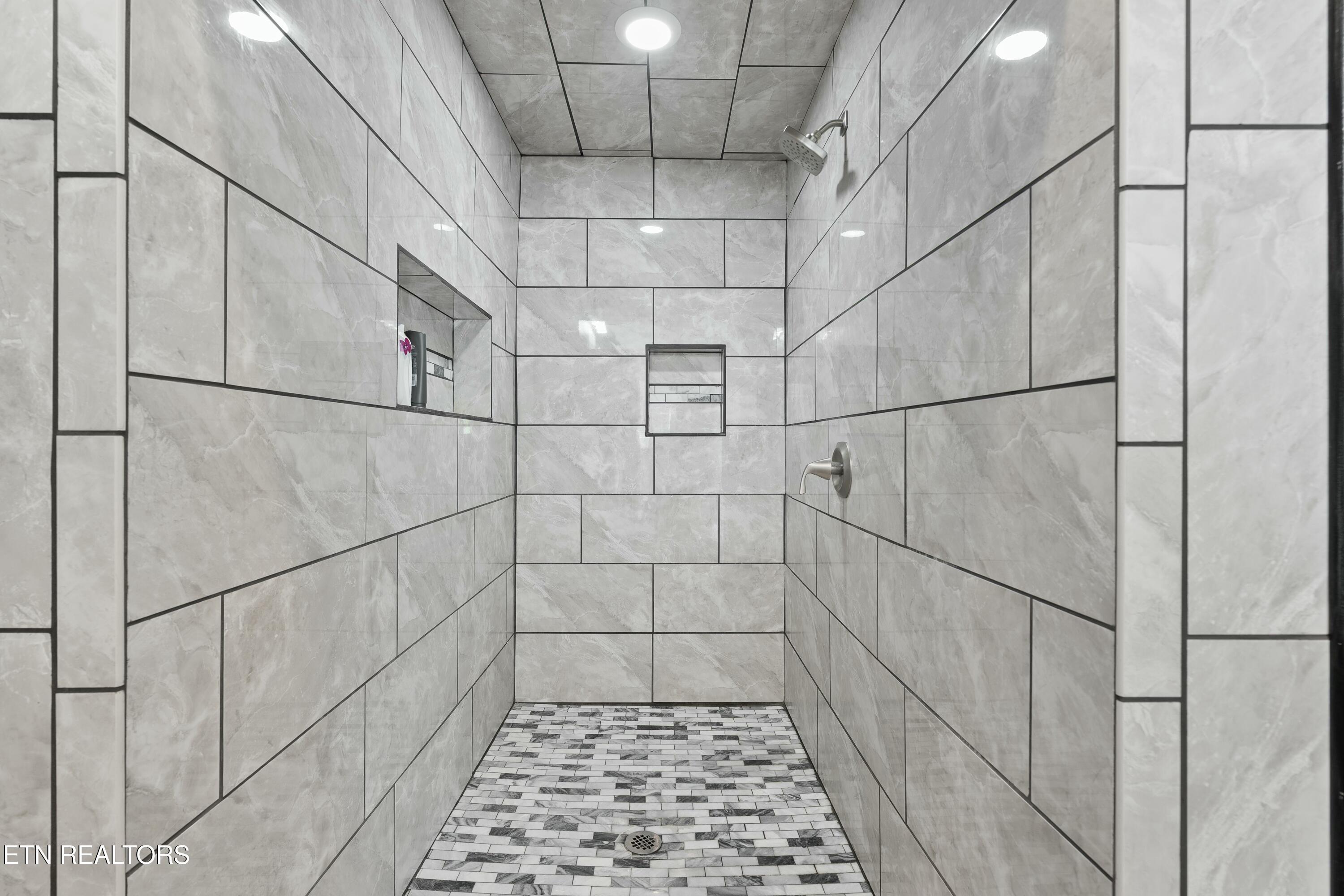 Norris Lake Real Estate - Image# 24
