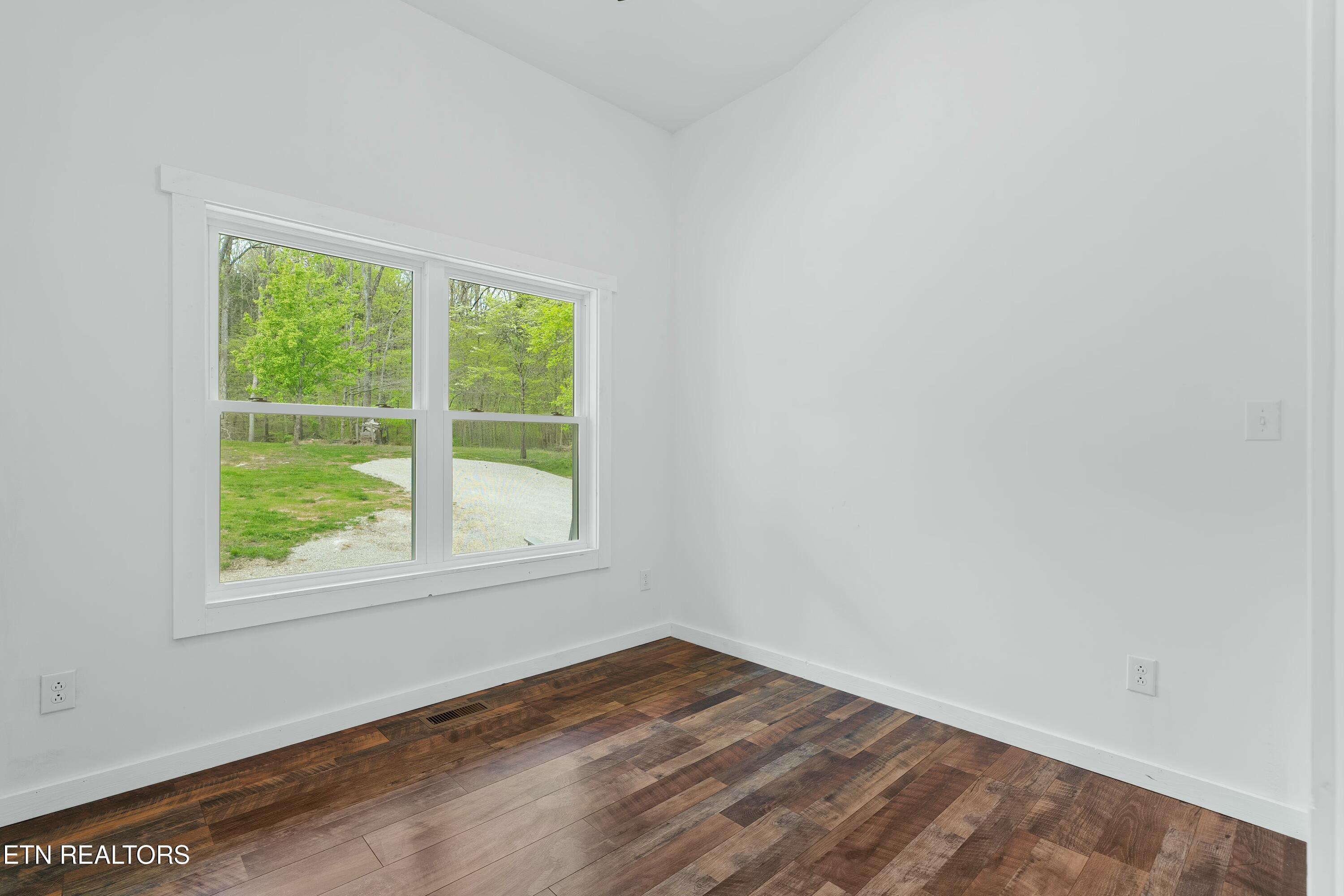 Norris Lake Real Estate - Image# 17