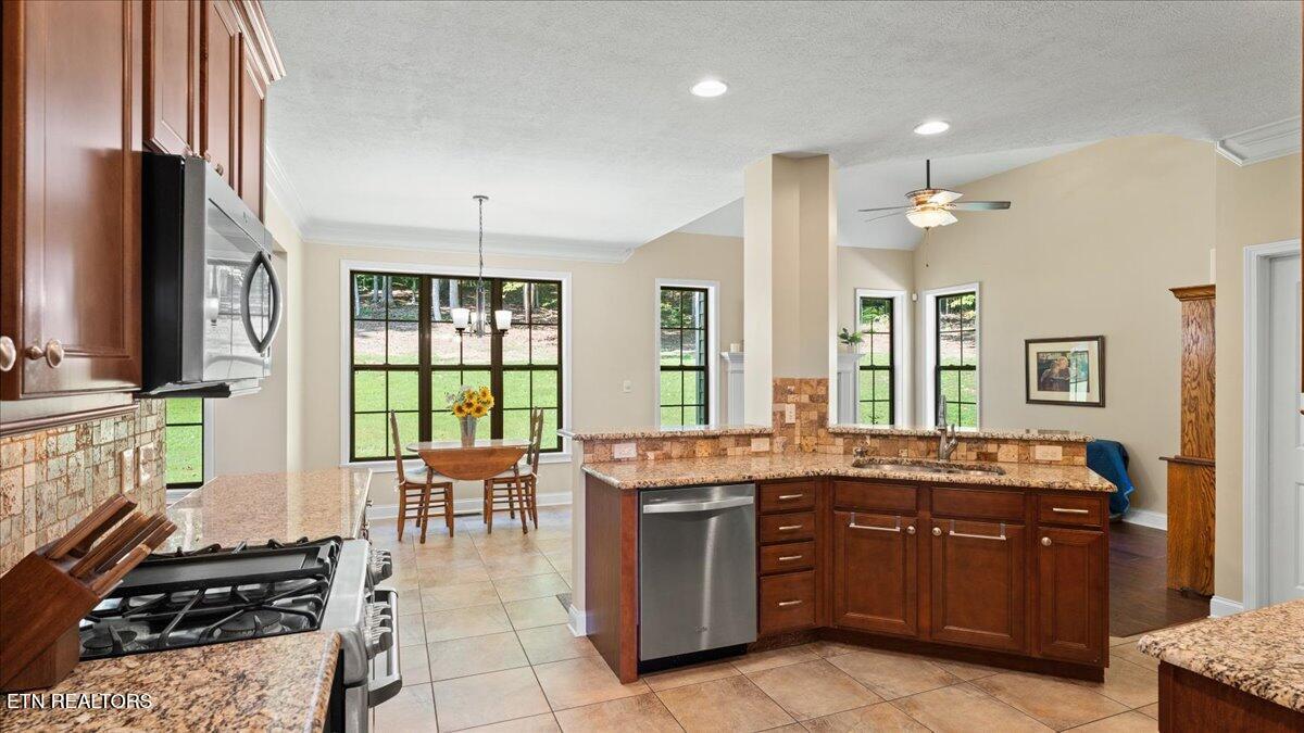 449 Hickory Pointe Ln, Maynardville, TN - Norris Lake Real Estate - Image# 20