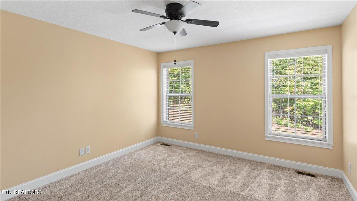 449 Hickory Pointe Ln, Maynardville, TN - Norris Lake Real Estate - Image# 36