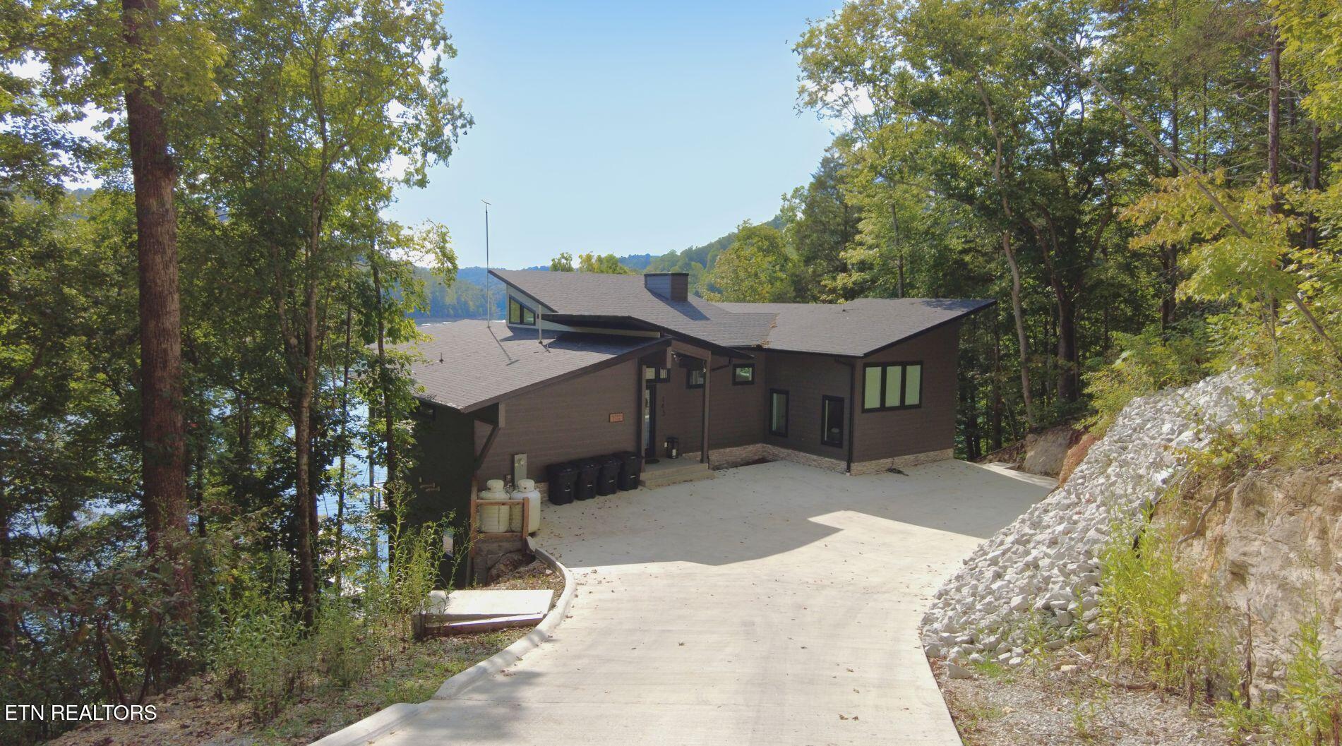 143 Hidden Lane, Lafollette, TN - Norris Lake Real Estate - Image# 1