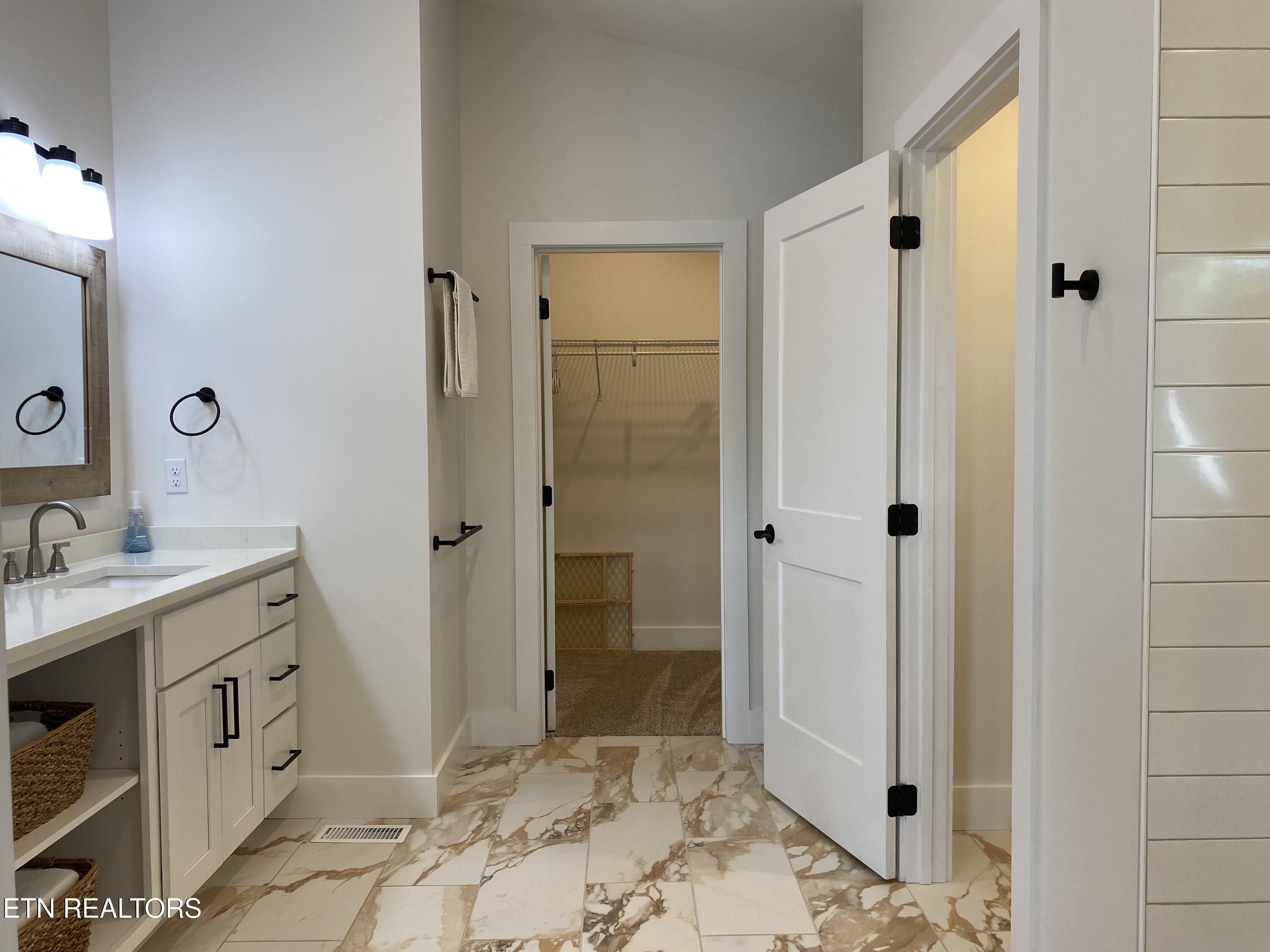 143 Hidden Lane, Lafollette, TN - Norris Lake Real Estate - Image# 19