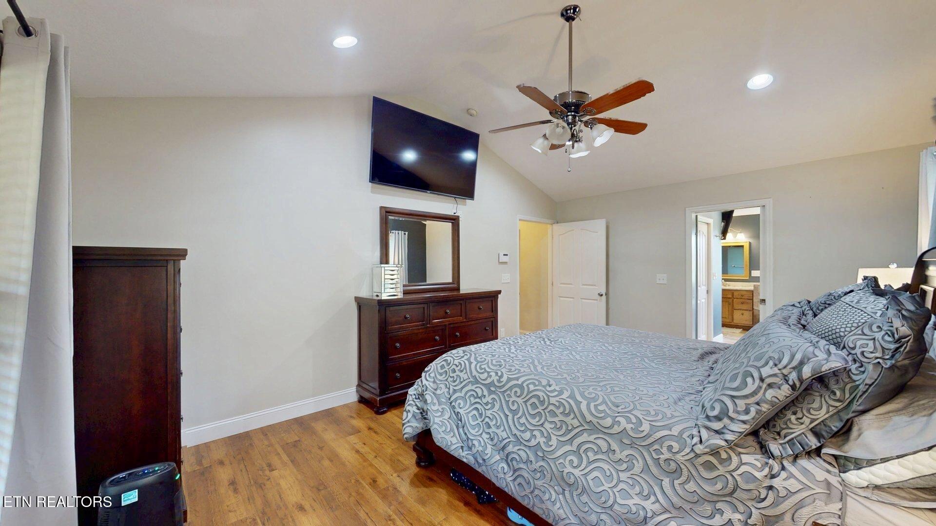 252 Running Deer Tr, Caryville, TN - Norris Lake Real Estate - Image# 32