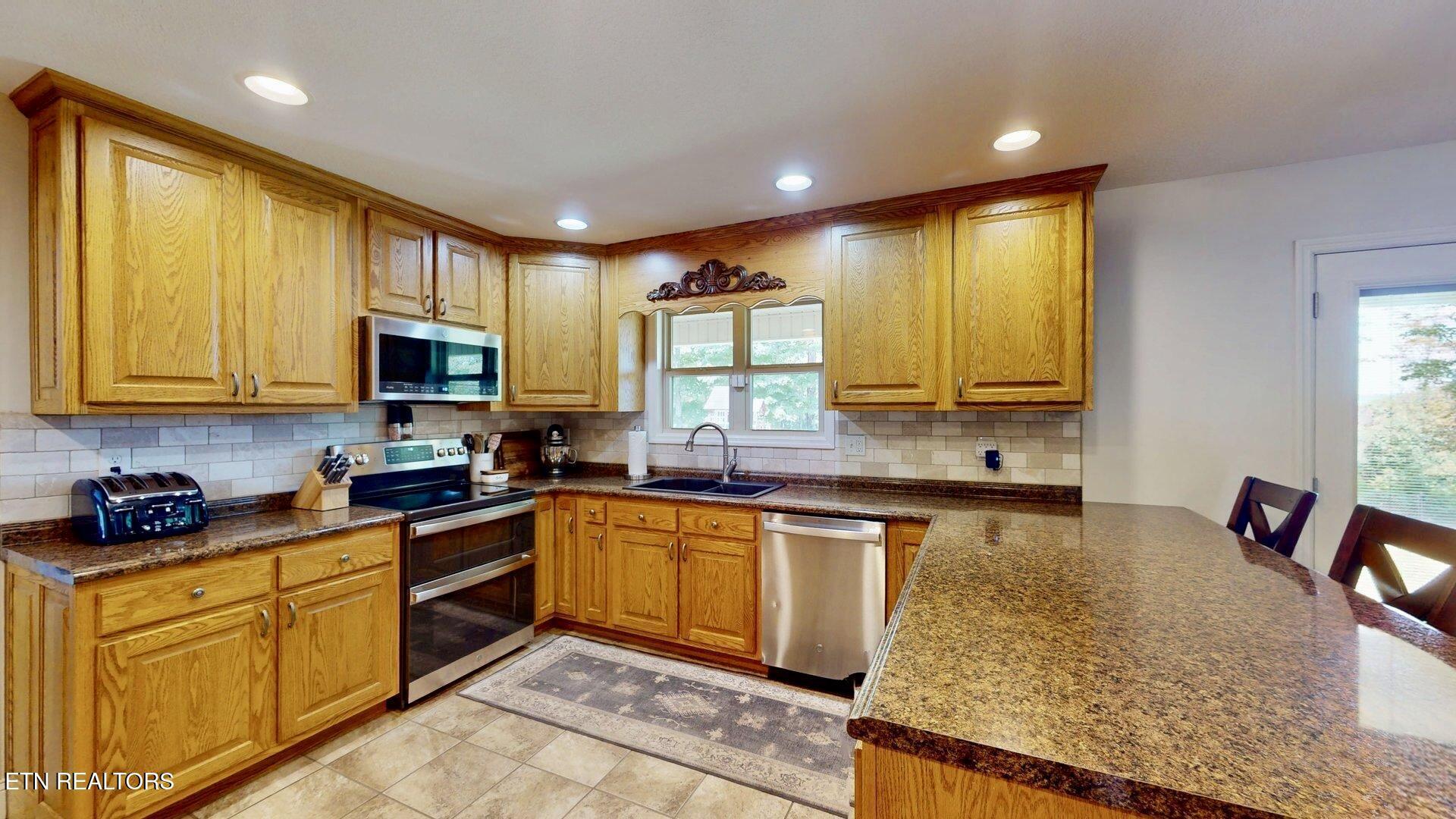 252 Running Deer Tr, Caryville, TN - Norris Lake Real Estate - Image# 24