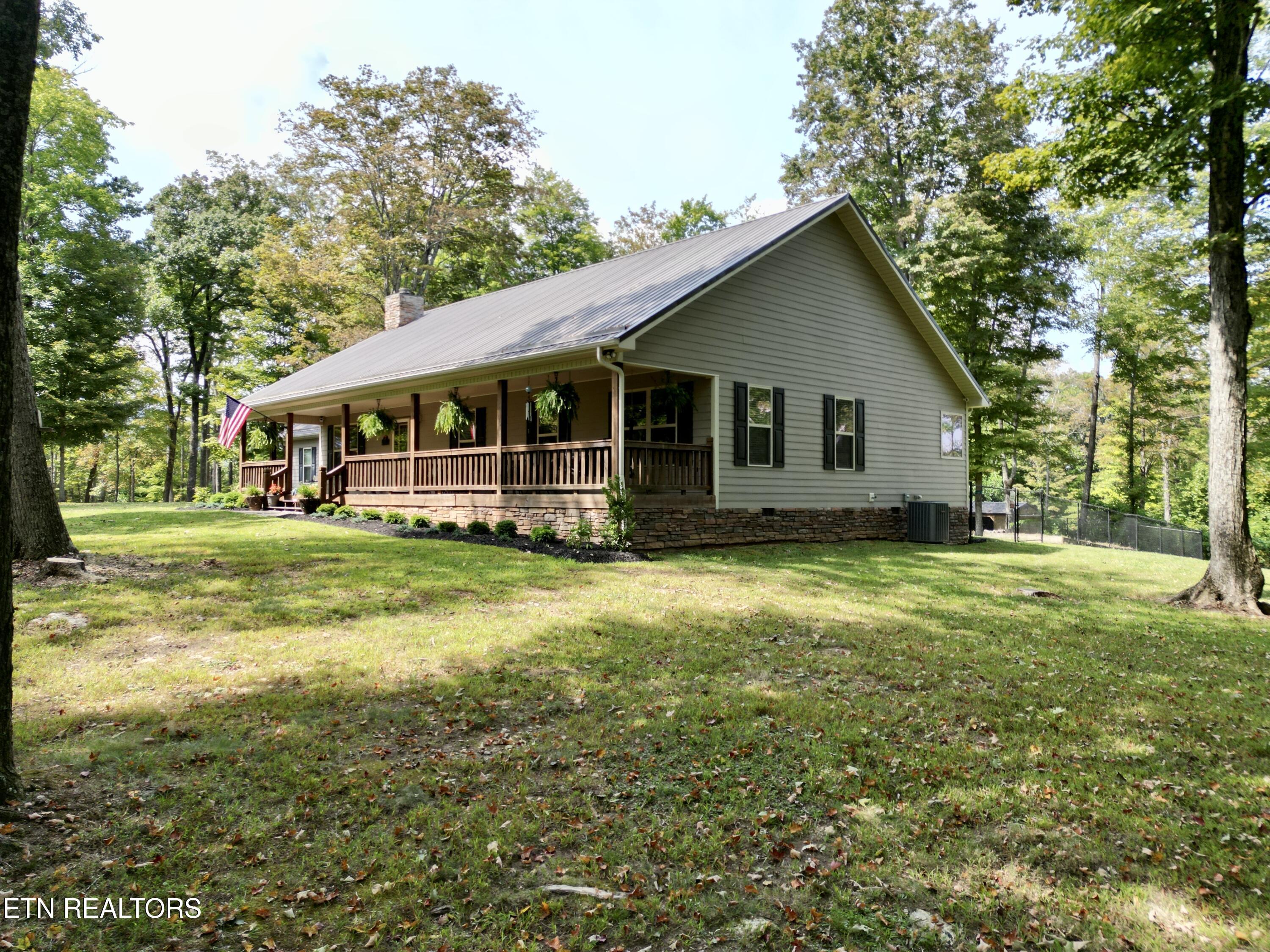 252 Running Deer Tr, Caryville, TN - Norris Lake Real Estate - Image# 7