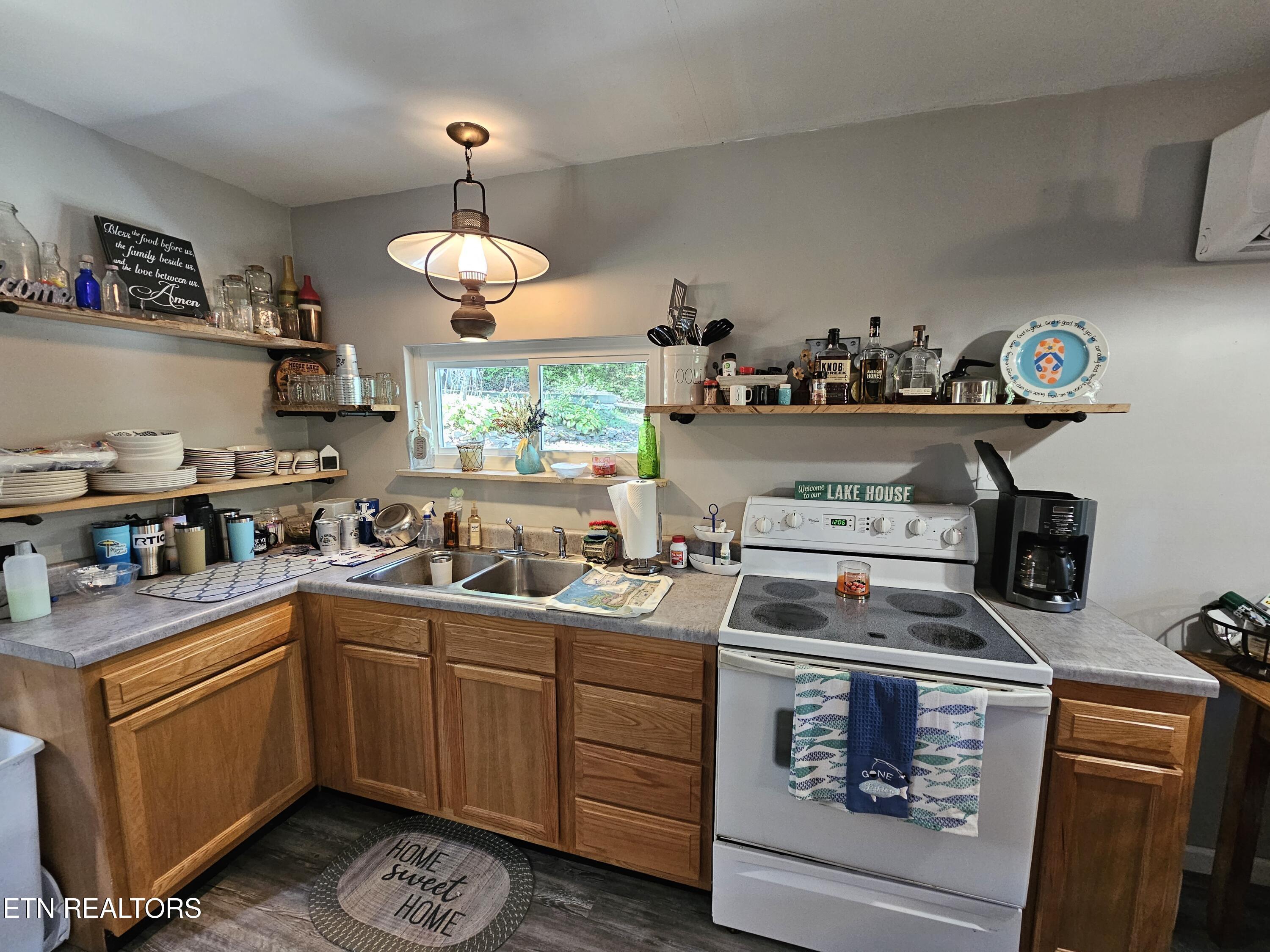 353 Beech Grove Loop, Sharps Chapel, TN - Norris Lake Real Estate - Image# 6
