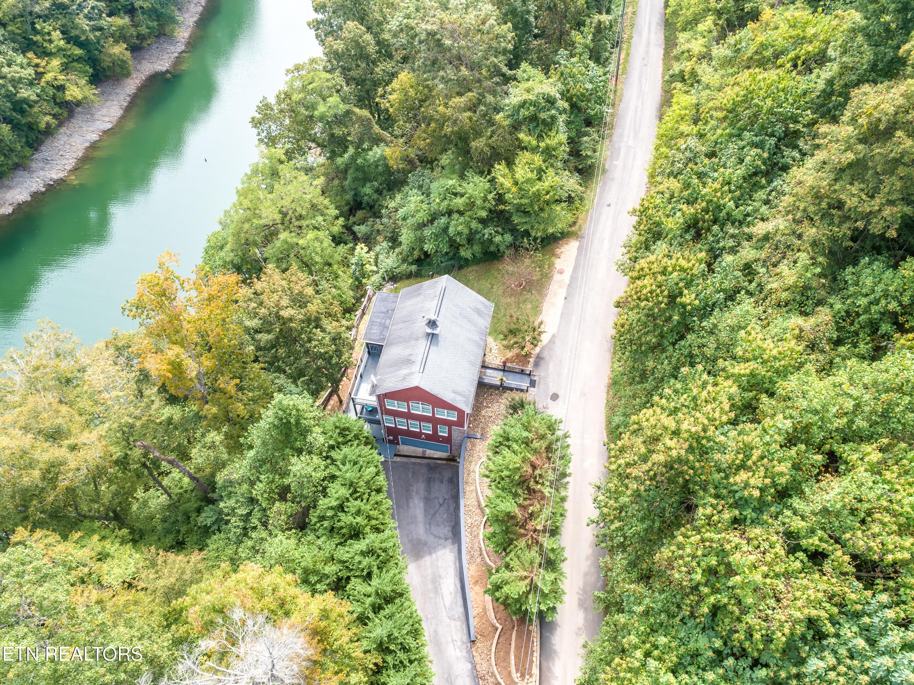 1903 Hickory Pointe Lane, Maynardville, TN - Norris Lake Real Estate - Image# 27