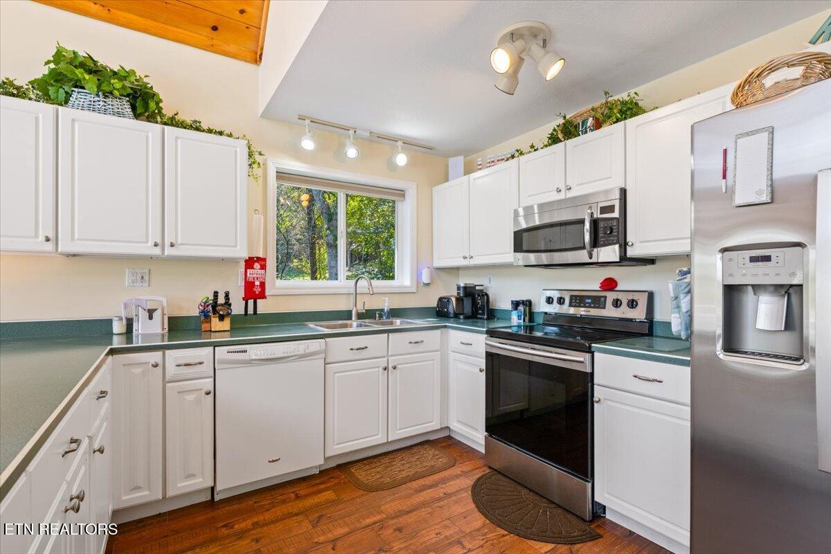 939 E Norris Point Rd, Lafollette, TN - Norris Lake Real Estate - Image# 8