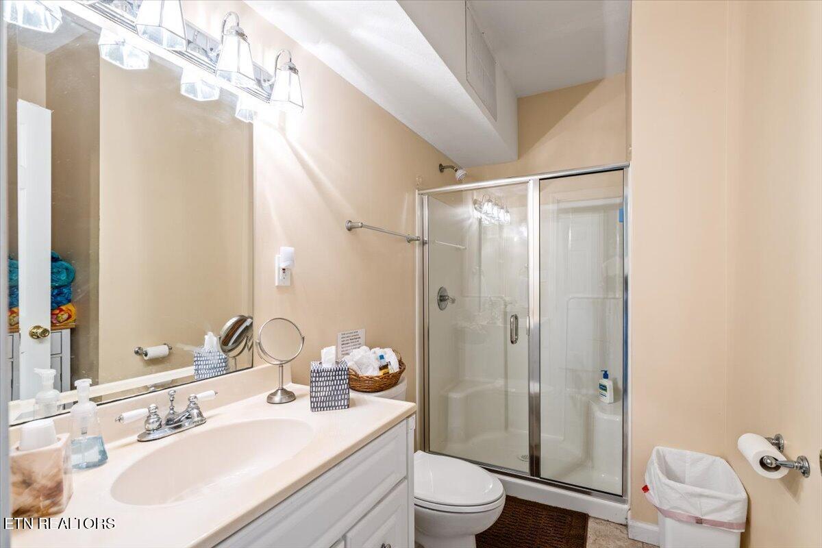 939 E Norris Point Rd, Lafollette, TN - Norris Lake Real Estate - Image# 37