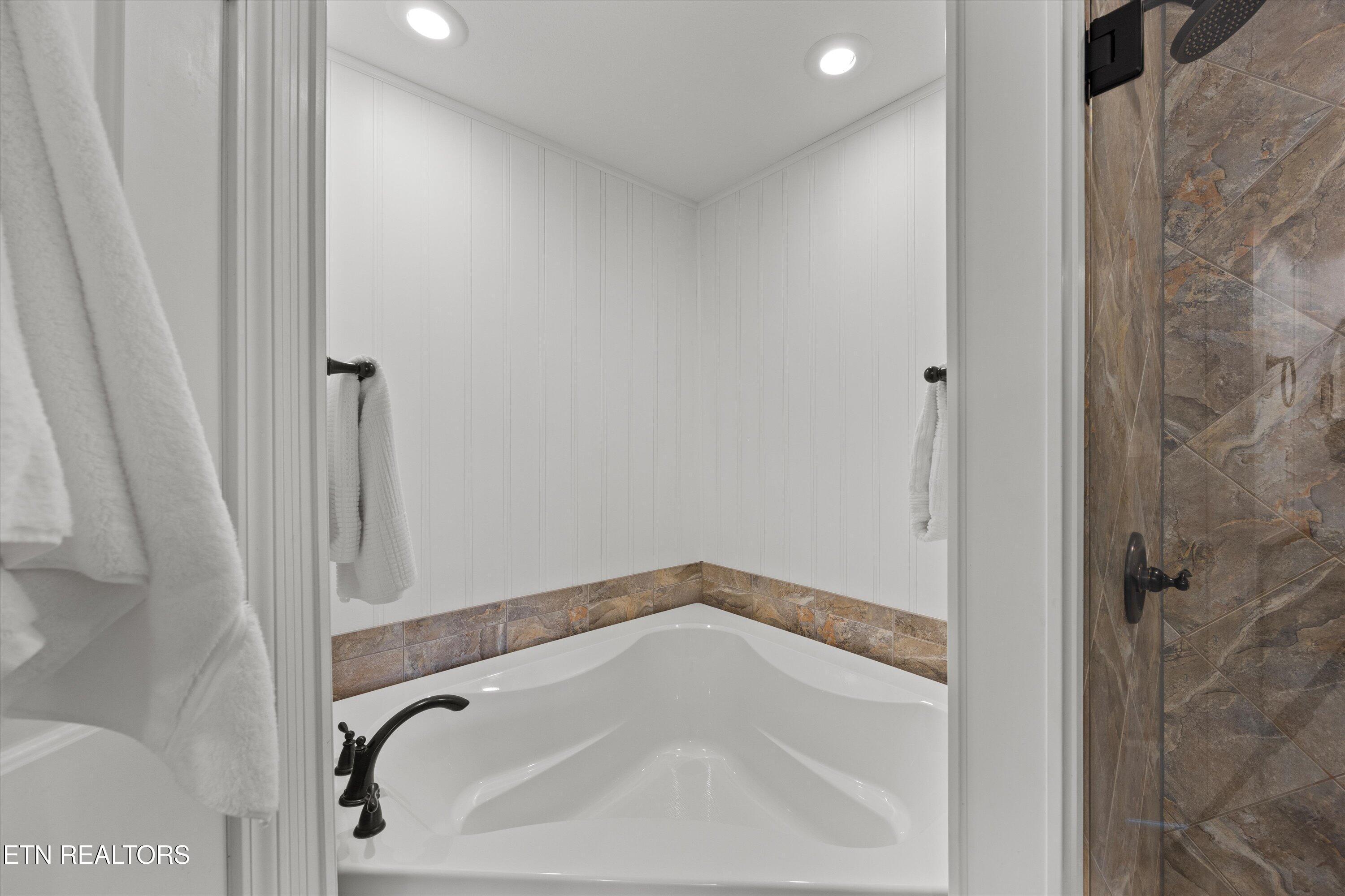 121 Hidden Lane, Lafollette, TN - Norris Lake Real Estate - Image# 22