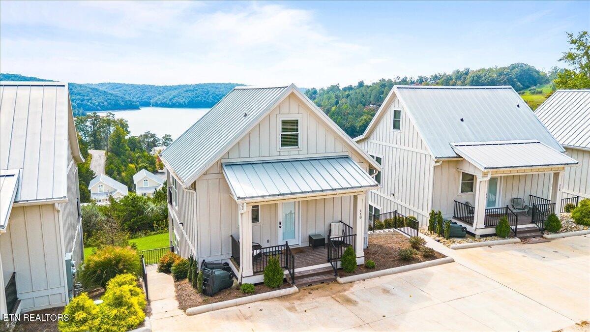 118 E Harbor View Lane, Lafollette, TN - Norris Lake Real Estate - Image# 2