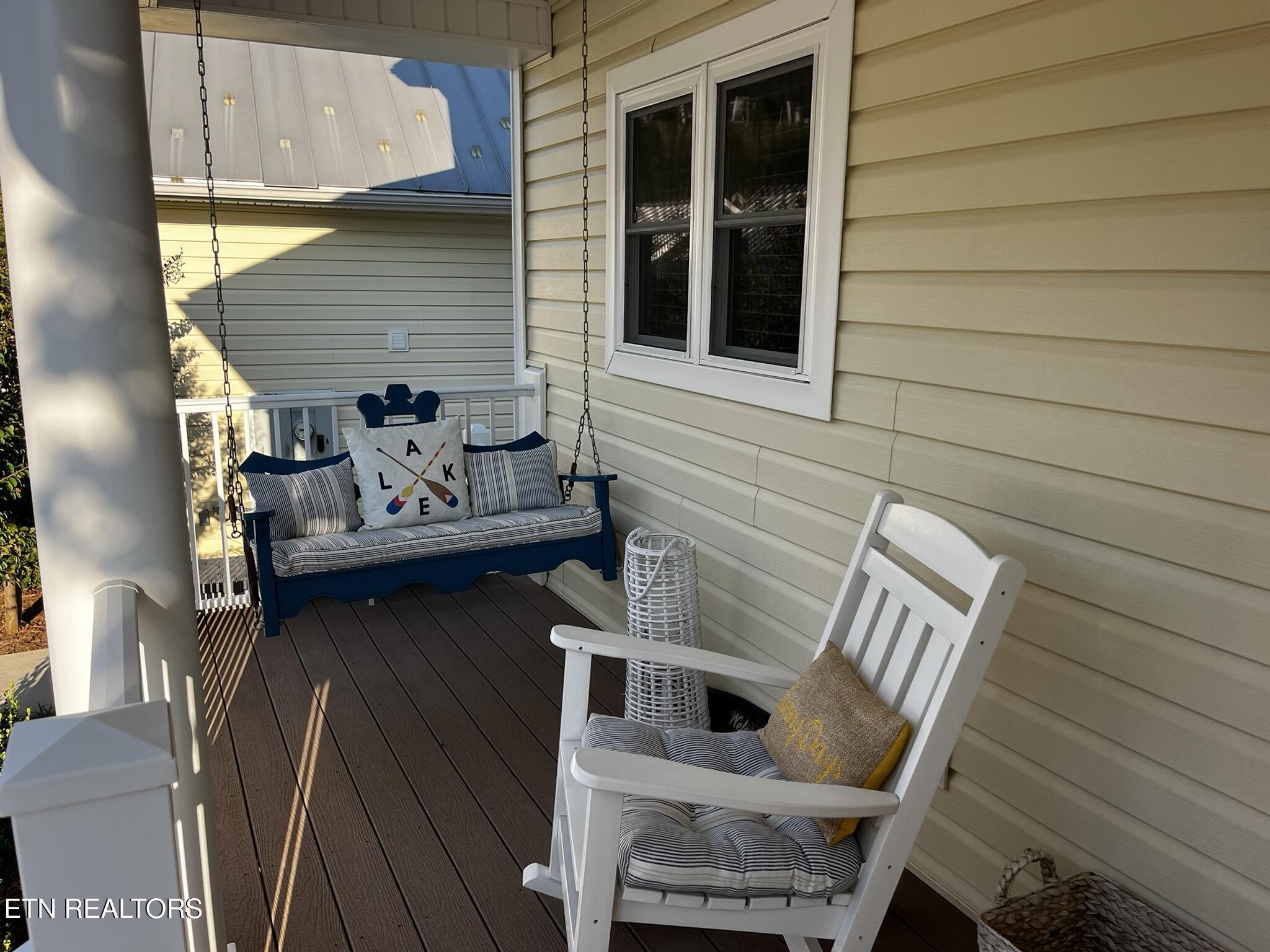 135 N Deer Hill Village Lane, Lafollette, TN - Norris Lake Real Estate - Image# 2
