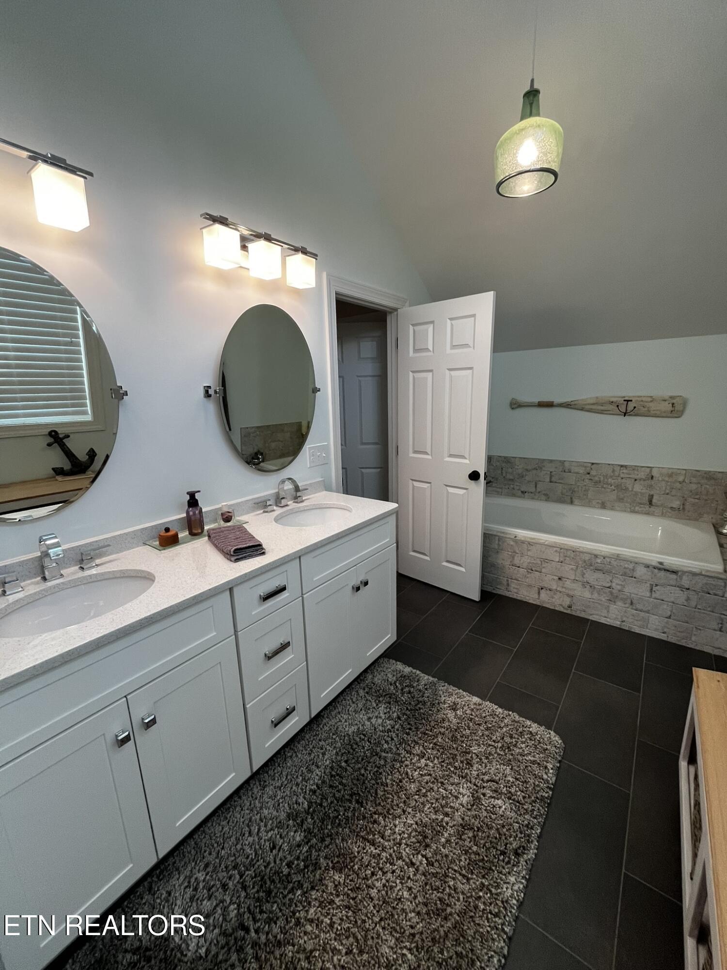 135 N Deer Hill Village Lane, Lafollette, TN - Norris Lake Real Estate - Image# 36